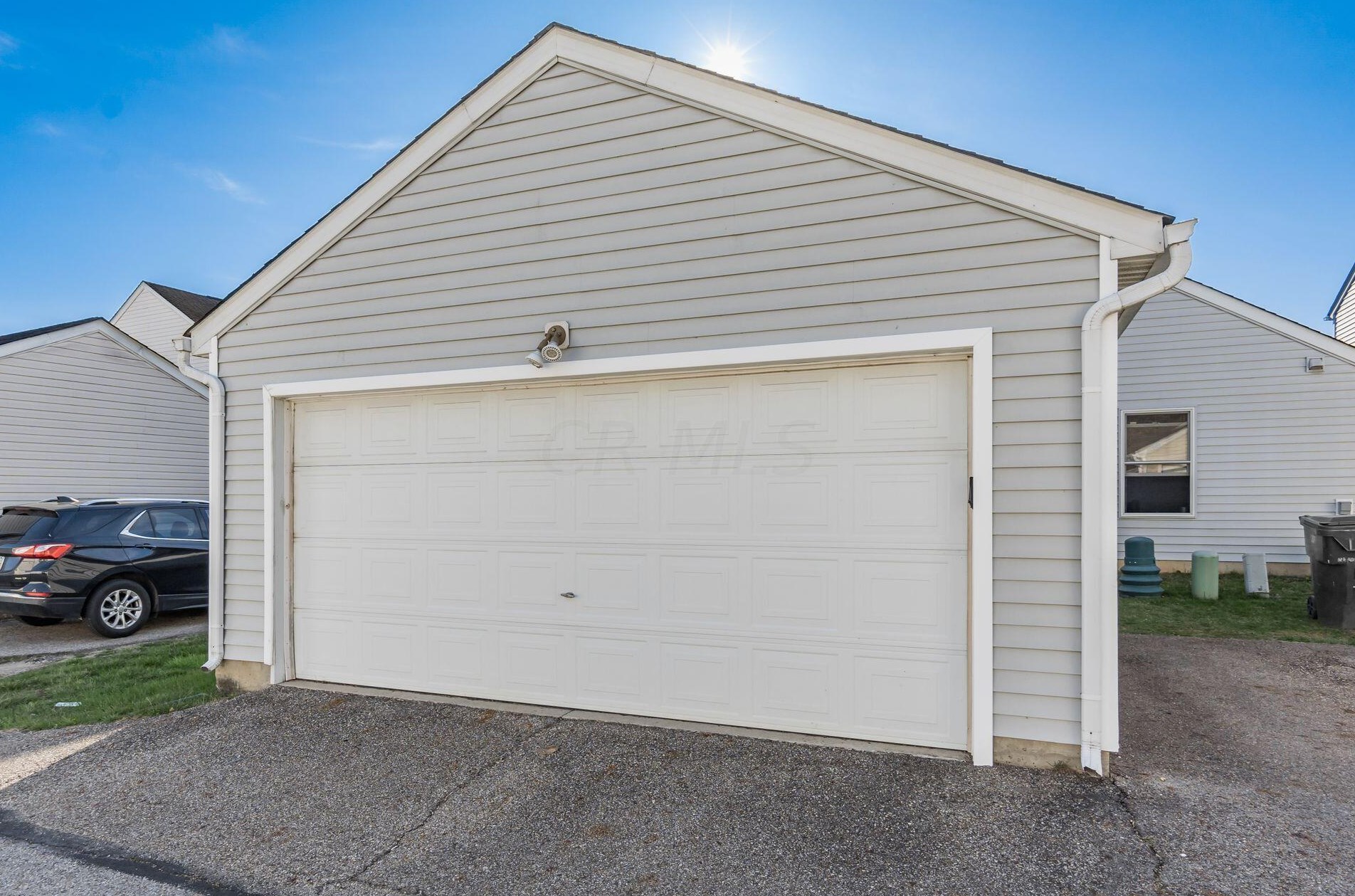 1844 Meadowlawn Dr, Columbus OH  43219-5524 exterior