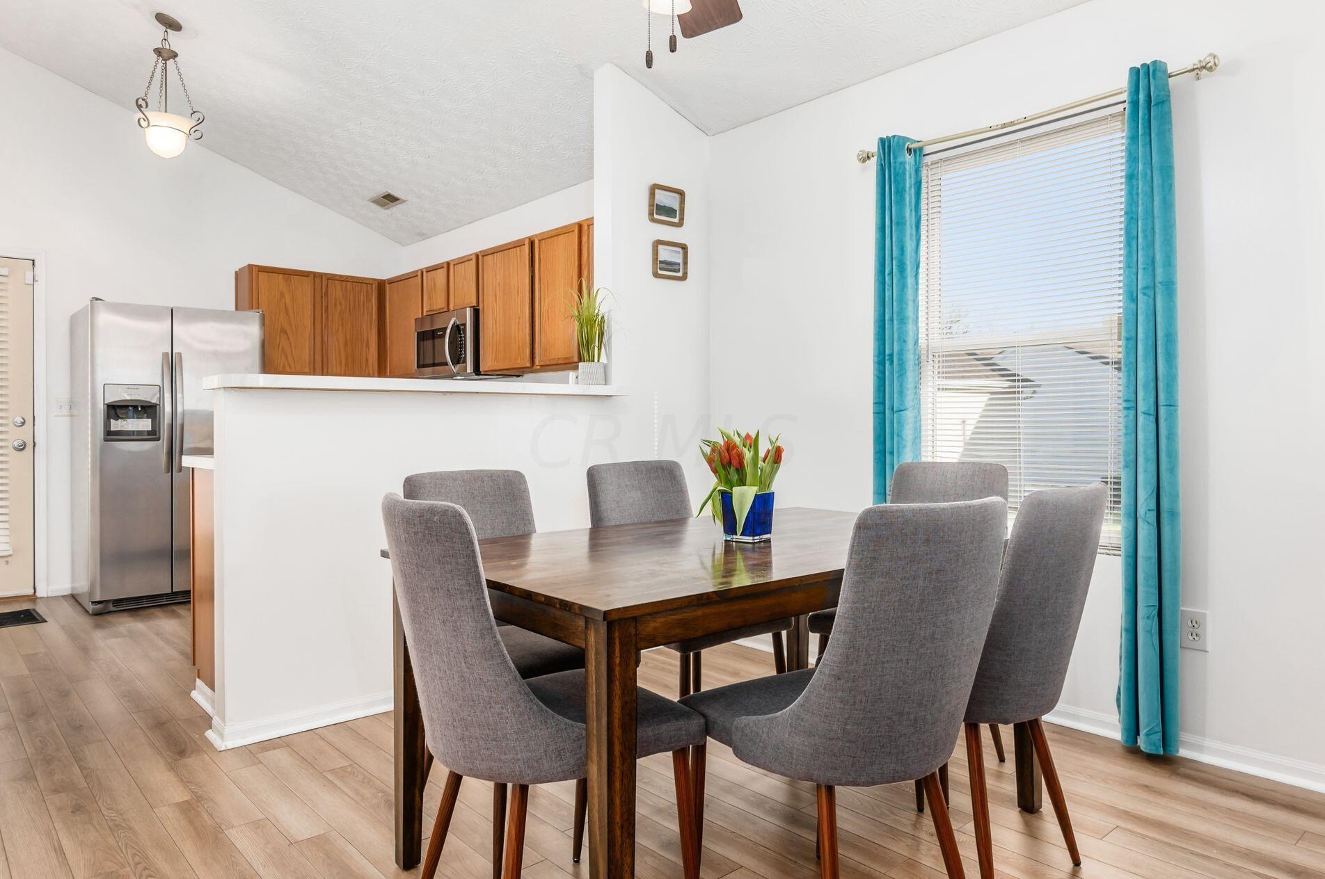 1844 Meadowlawn Dr, Columbus OH  43219-5524 exterior