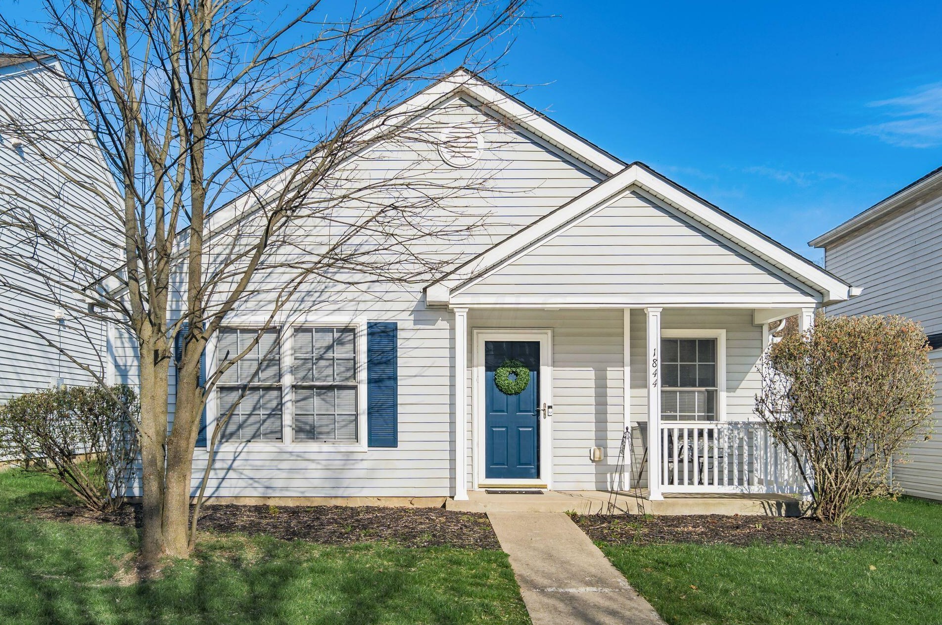 1844 Meadowlawn Dr, Columbus OH  43219-5524 exterior