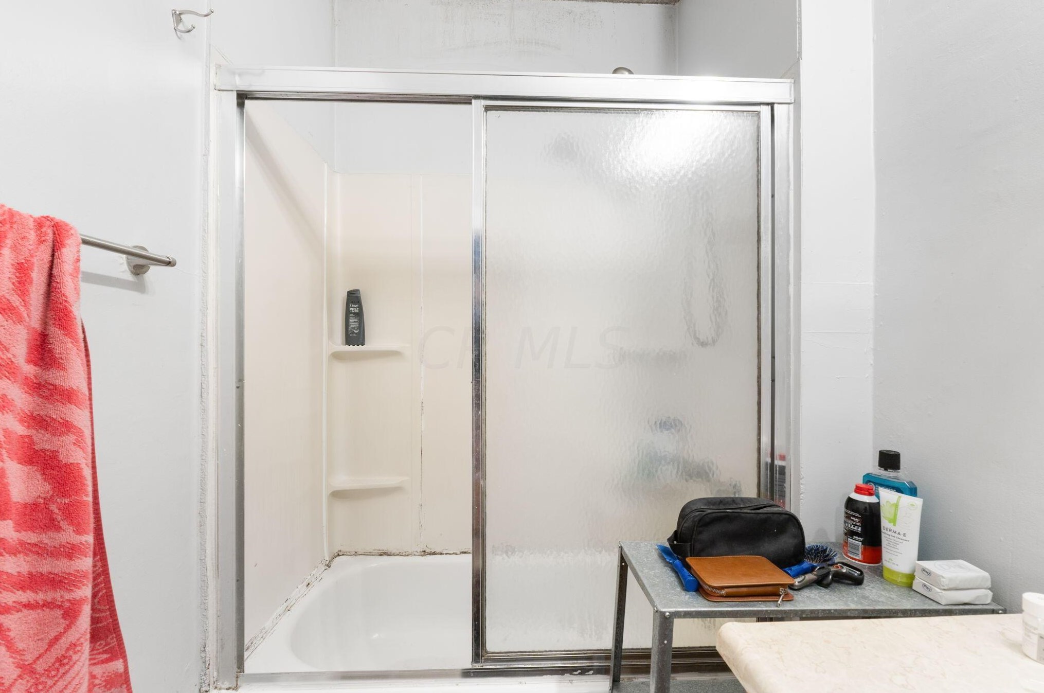 2507 Indianola Ave, Columbus OH 43202-2427 exterior