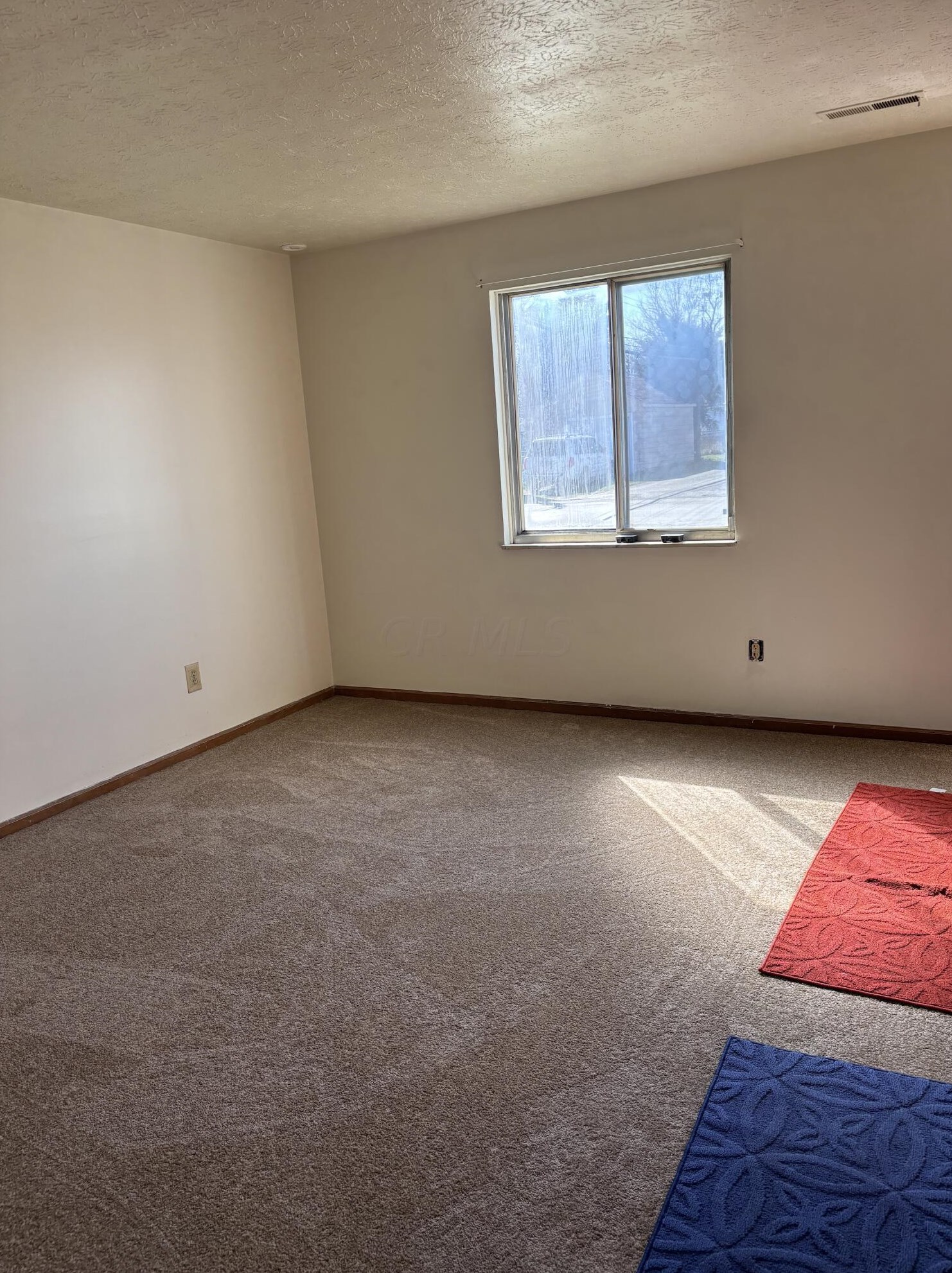 524 Clarendon Ave, Columbus OH 43223-2055 exterior