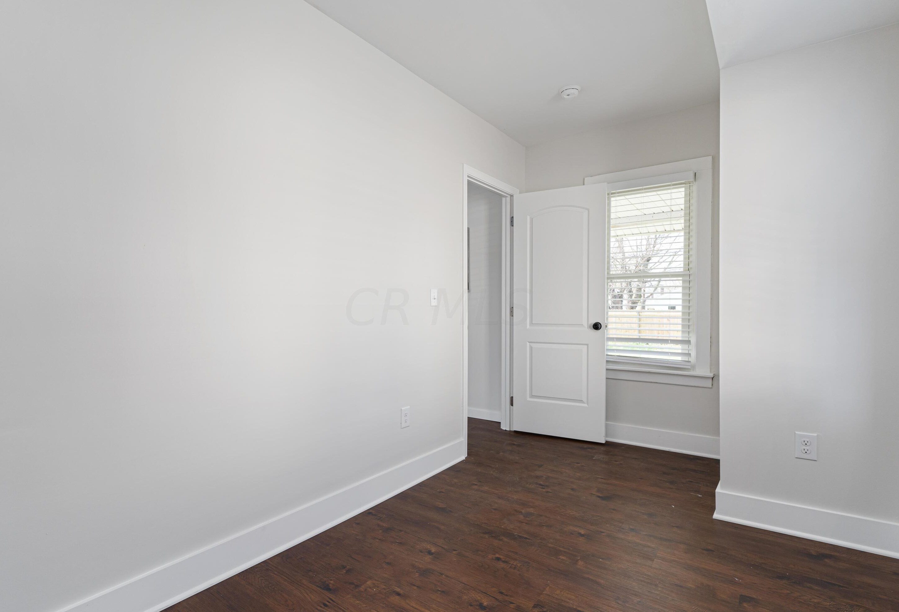 577 Highland Ave, Columbus OH 43223-1744 exterior