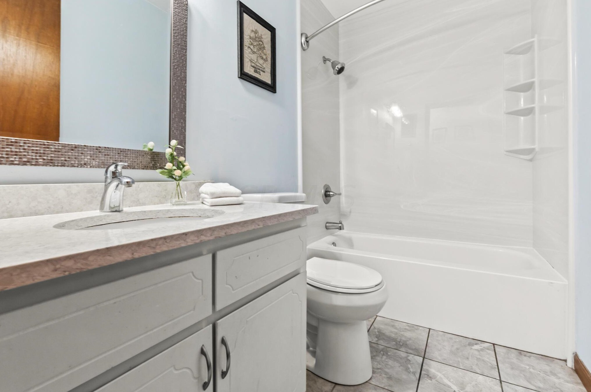 3091 Tweedsmuir Ln, Dublin OH  43017-1844 exterior