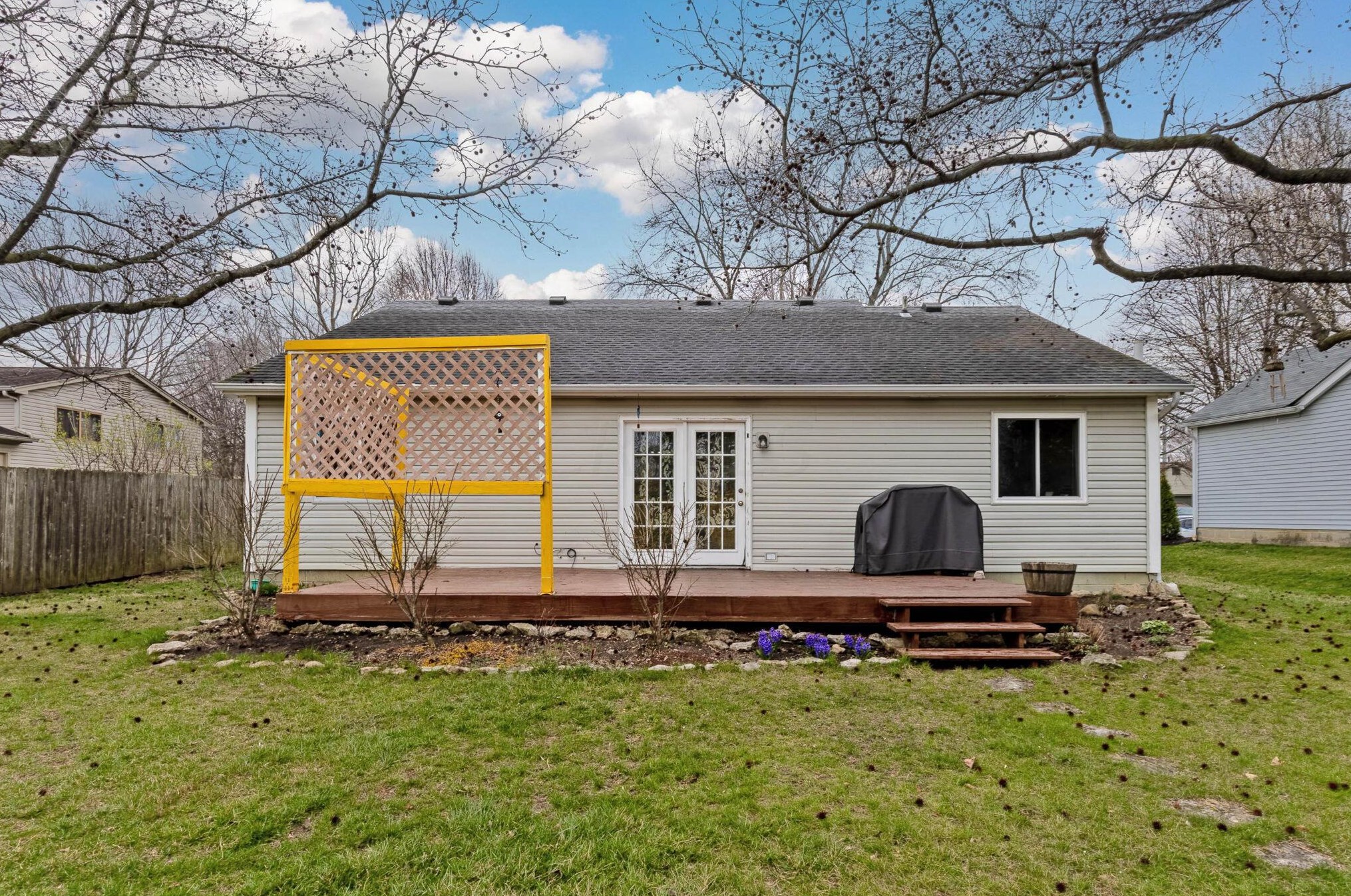 3091 Tweedsmuir Ln, Dublin OH  43017-1844 exterior