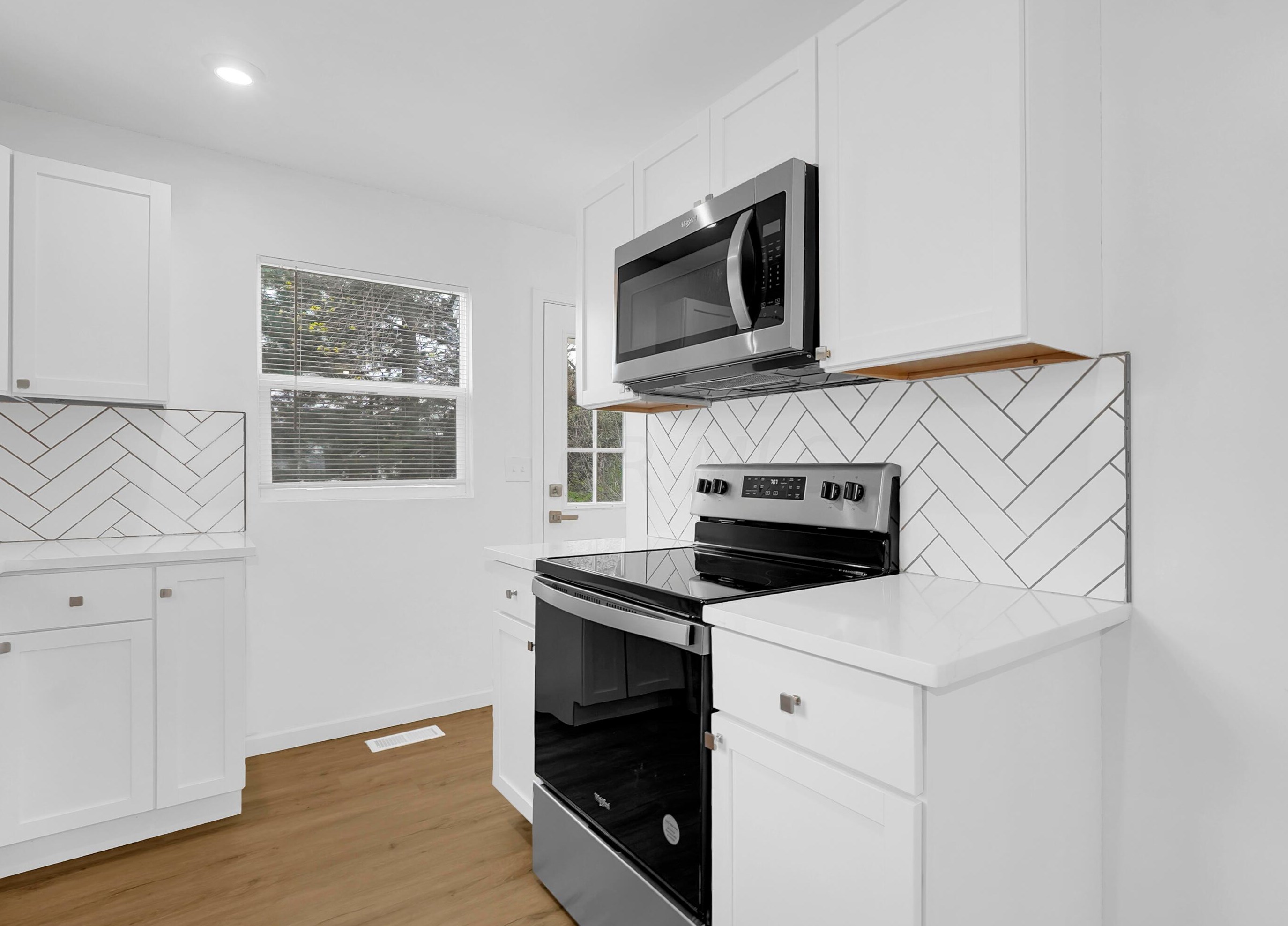 46 Leland Ave, Columbus OH  43214-1512 exterior