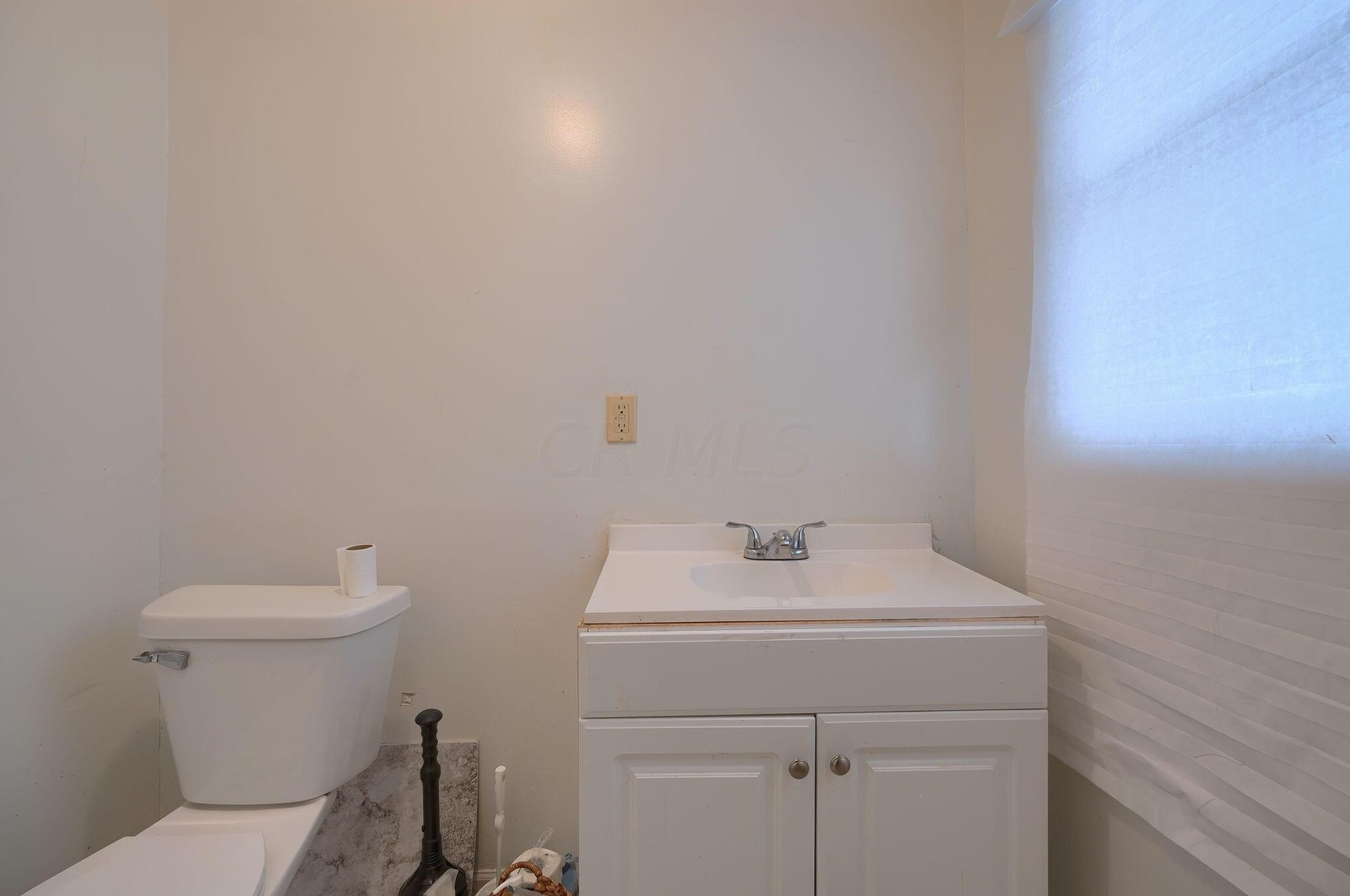 224 Harris Ave, Columbus OH 43204-3013 exterior