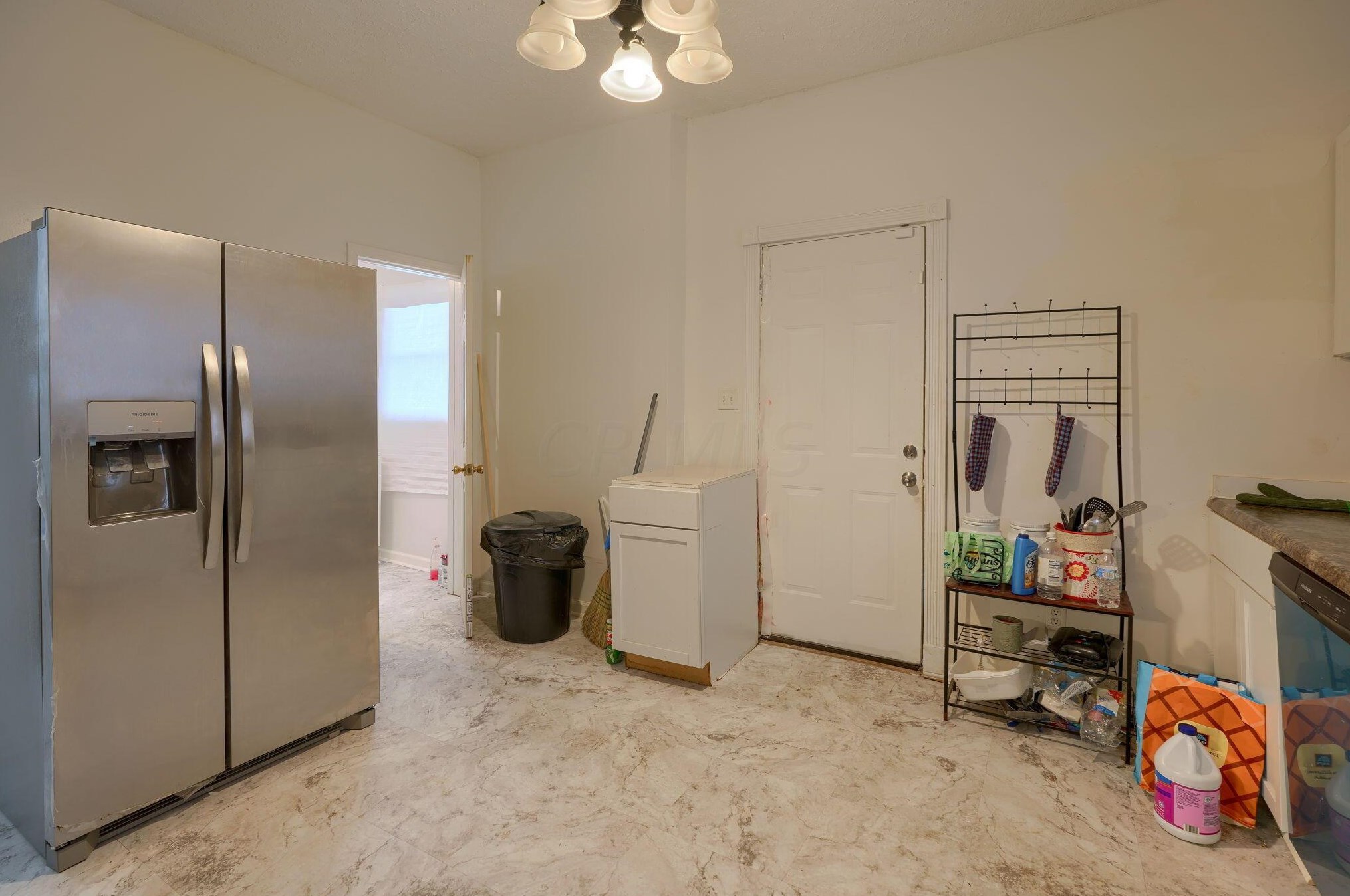 224 Harris Ave, Columbus OH 43204-3013 exterior