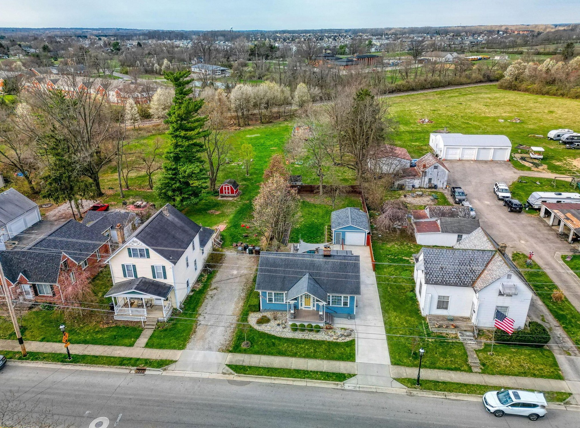 285 Waterloo St, Cnl Wnchstr OH  43110-1014 exterior