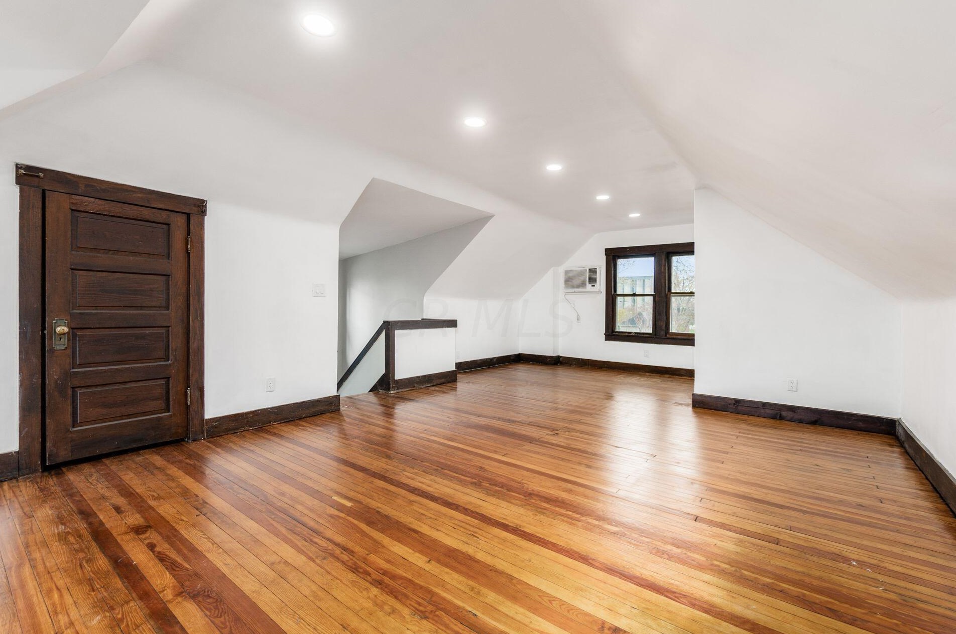 1841 Bryden Rd, Columbus OH  43205-2260 exterior