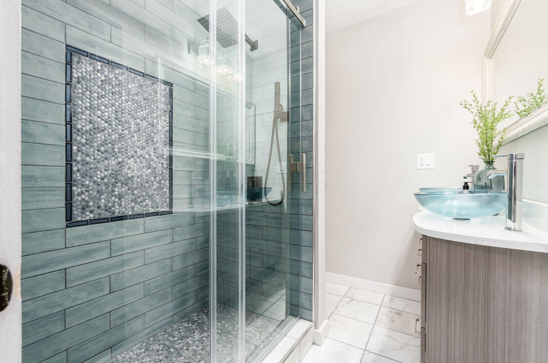 1841 Bryden Rd, Columbus OH  43205-2260 exterior