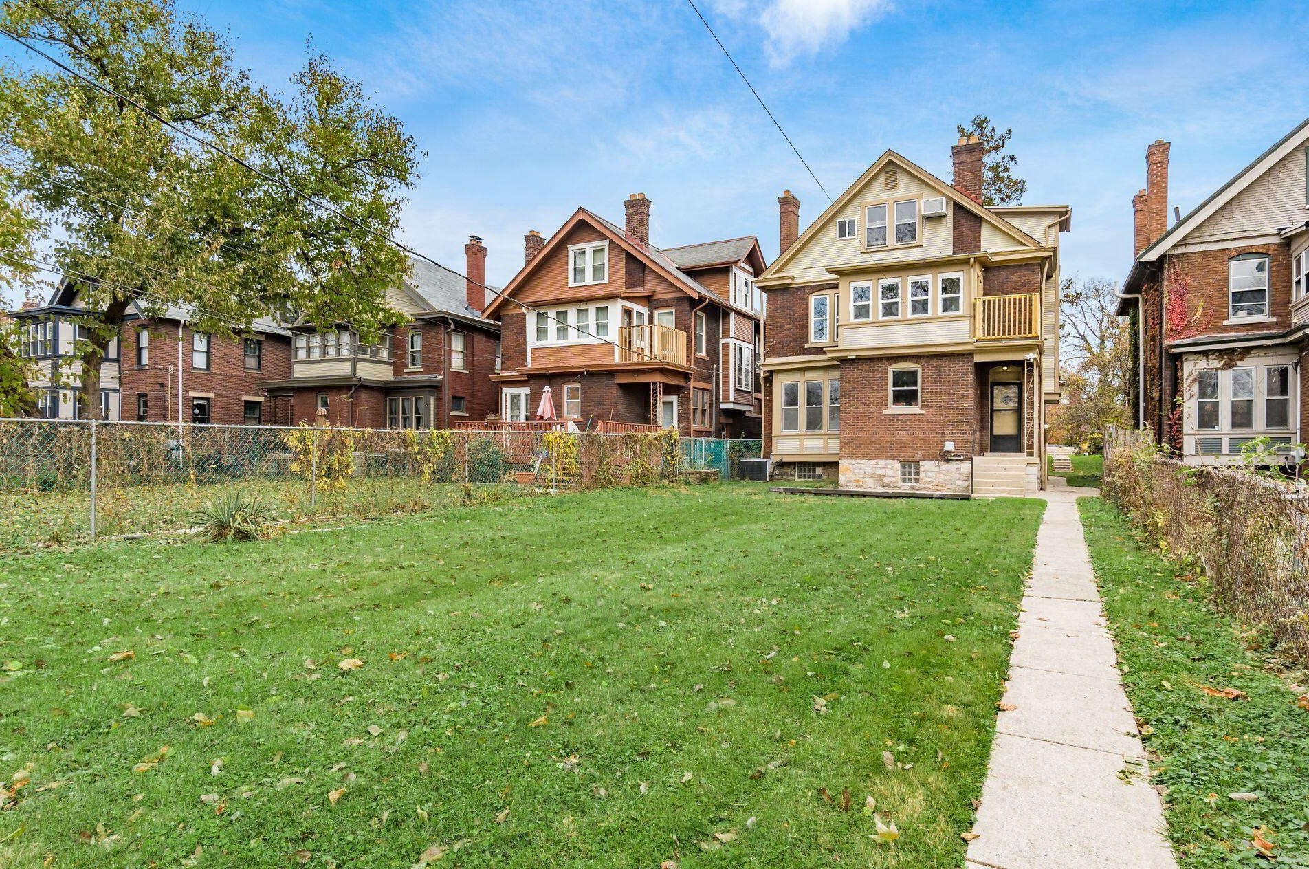 1841 Bryden Rd, Columbus OH  43205-2260 exterior