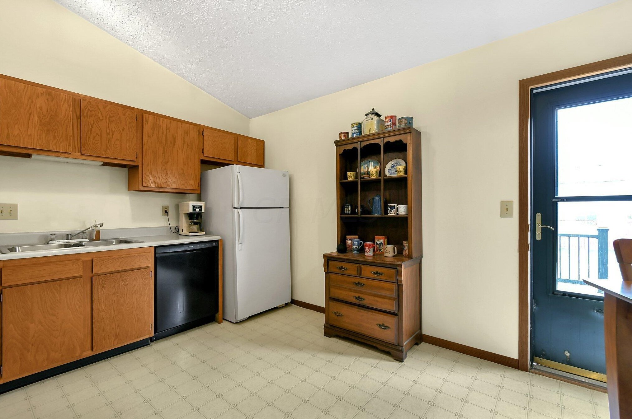 2364 Rolling Rock Dr, Columbus OH 43229-4780 exterior