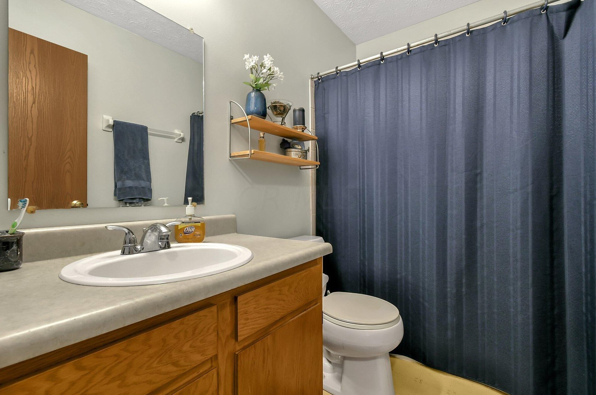 2364 Rolling Rock Dr, Columbus OH 43229-4780 exterior