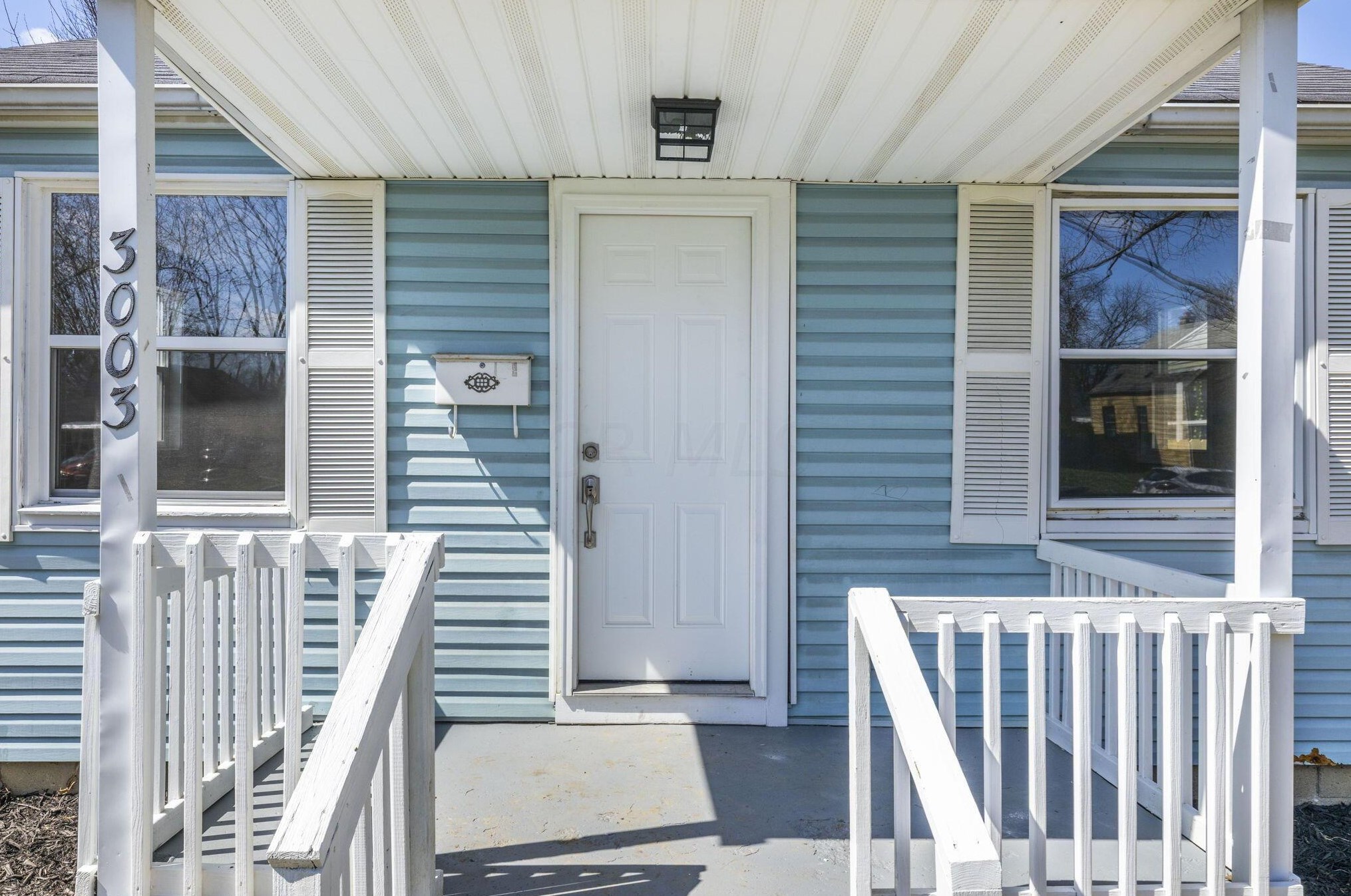 3003 Pontiac St, Columbus OH  43224-4040 exterior