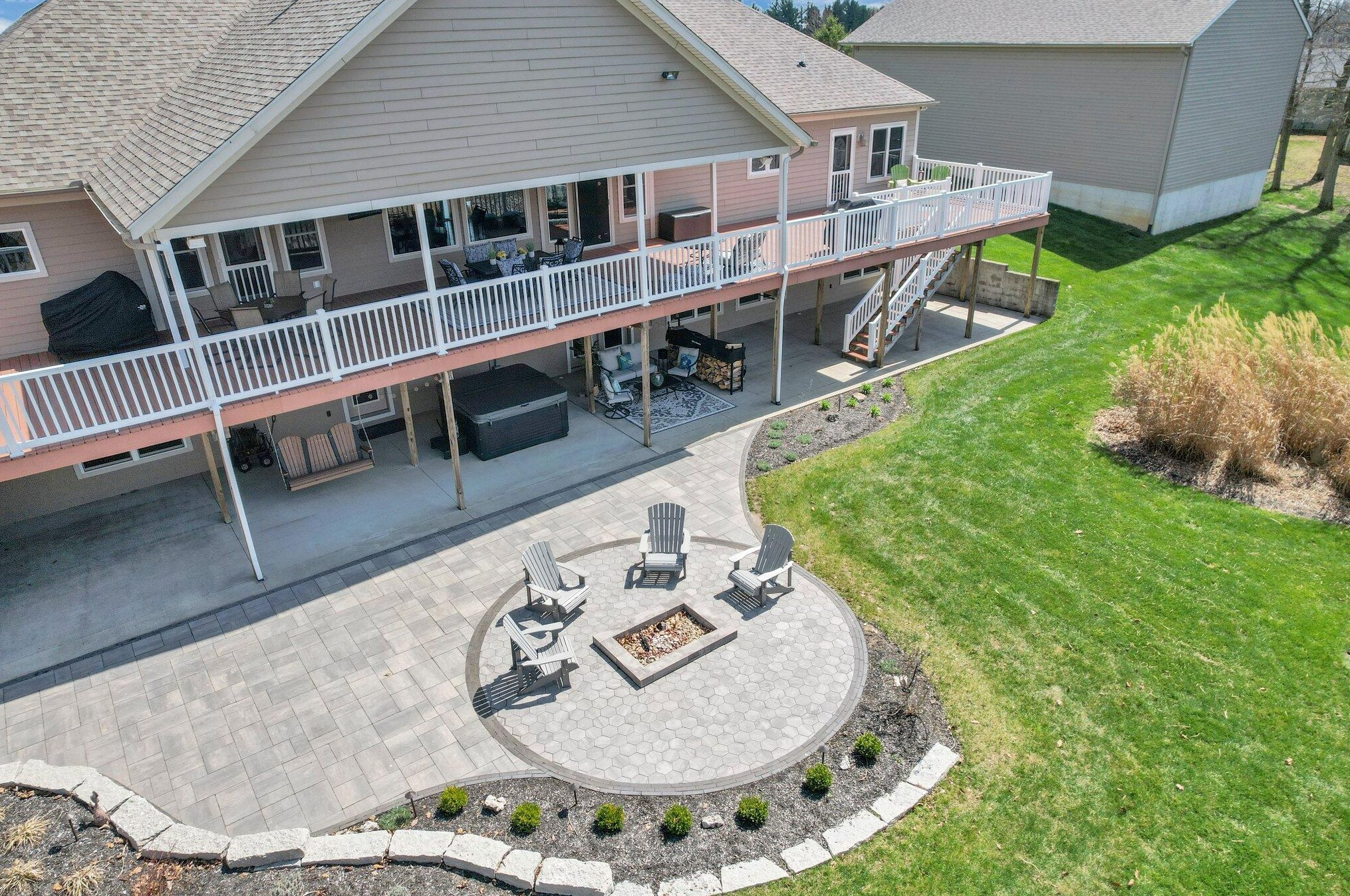 3163 Sarah Dr, Lancaster OH 43130-7866 exterior