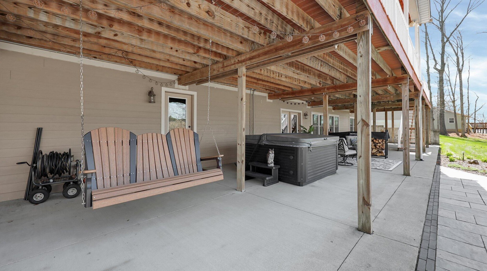 3163 Sarah Dr, Lancaster OH 43130-7866 exterior