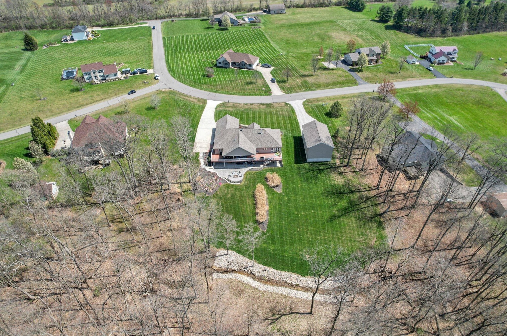 3163 Sarah Dr, Lancaster OH 43130-7866 exterior