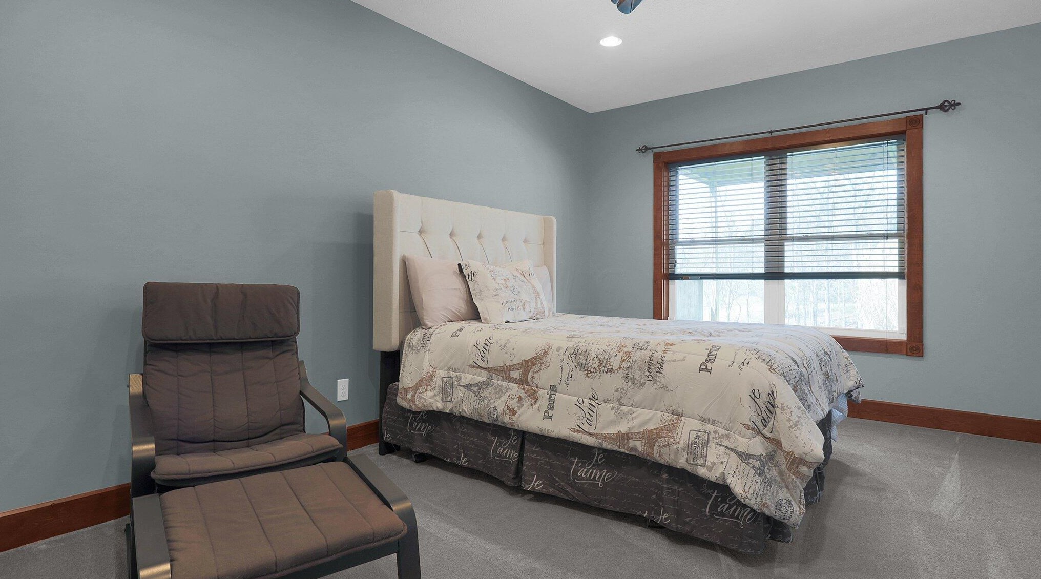 3163 Sarah Dr, Lancaster OH 43130-7866 exterior