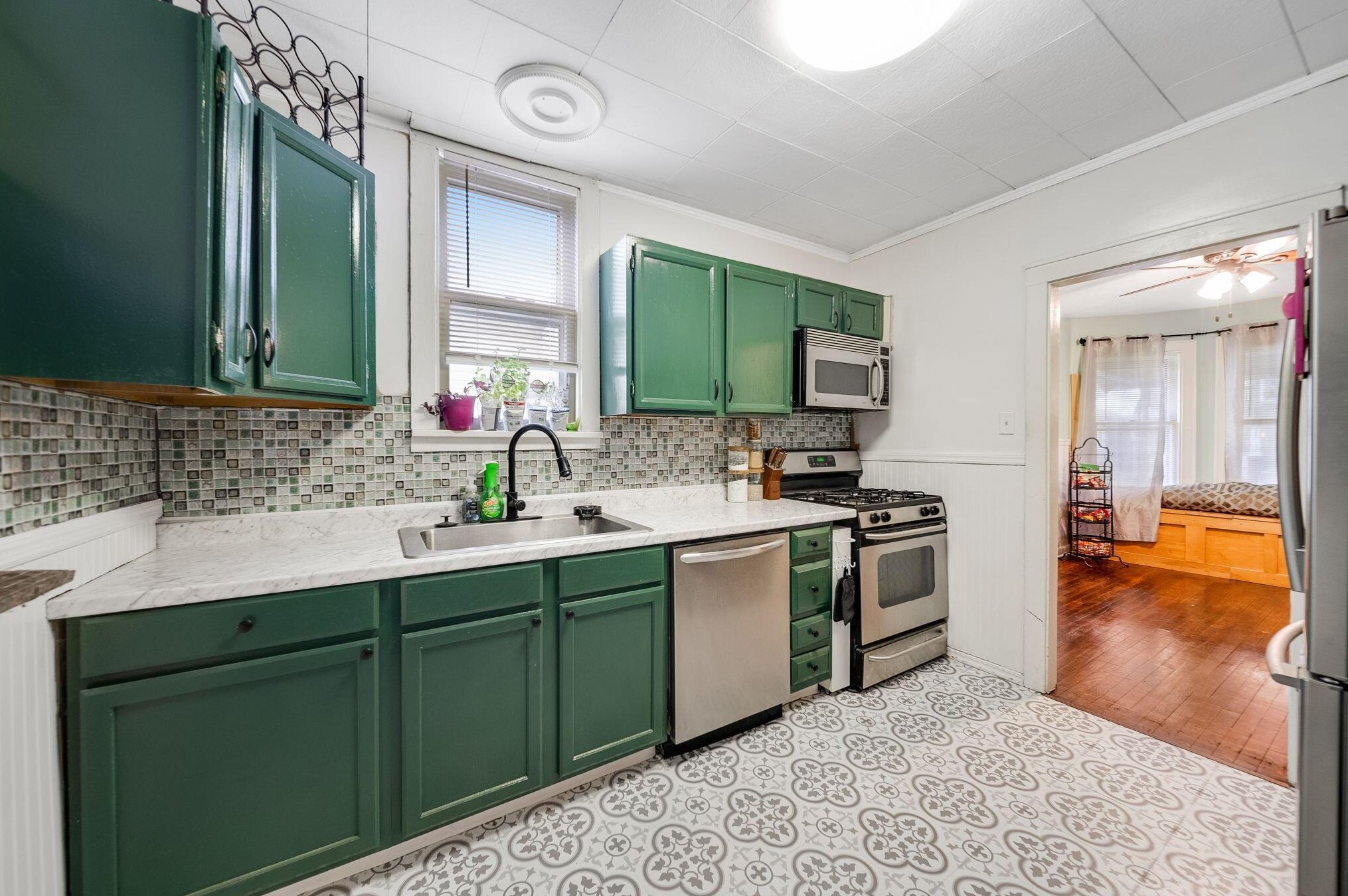 133 Westmoor Ave, Columbus OH  43204-1350 exterior