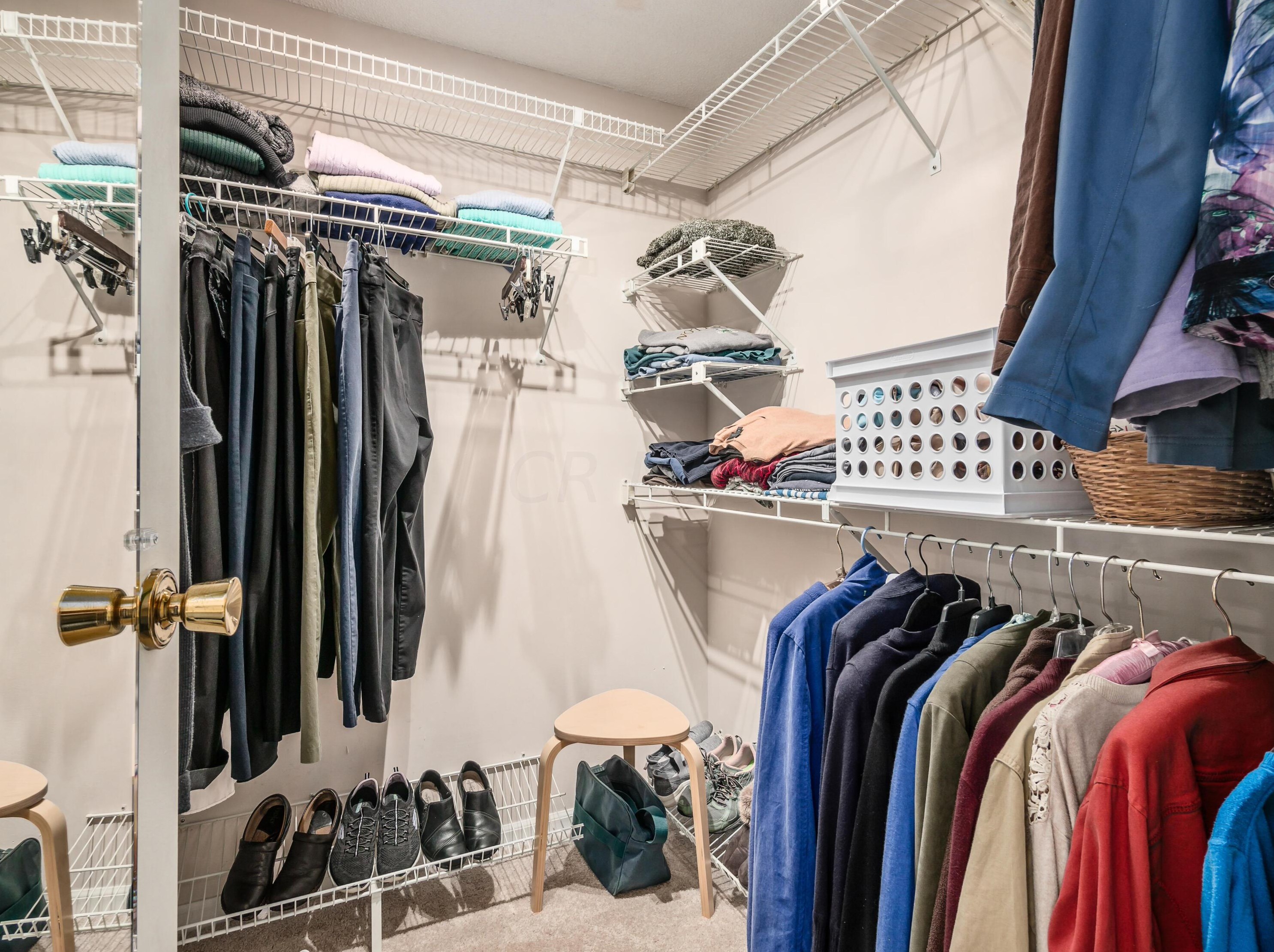 6283 Billington Dr, Columbus OH 43213-3479 exterior