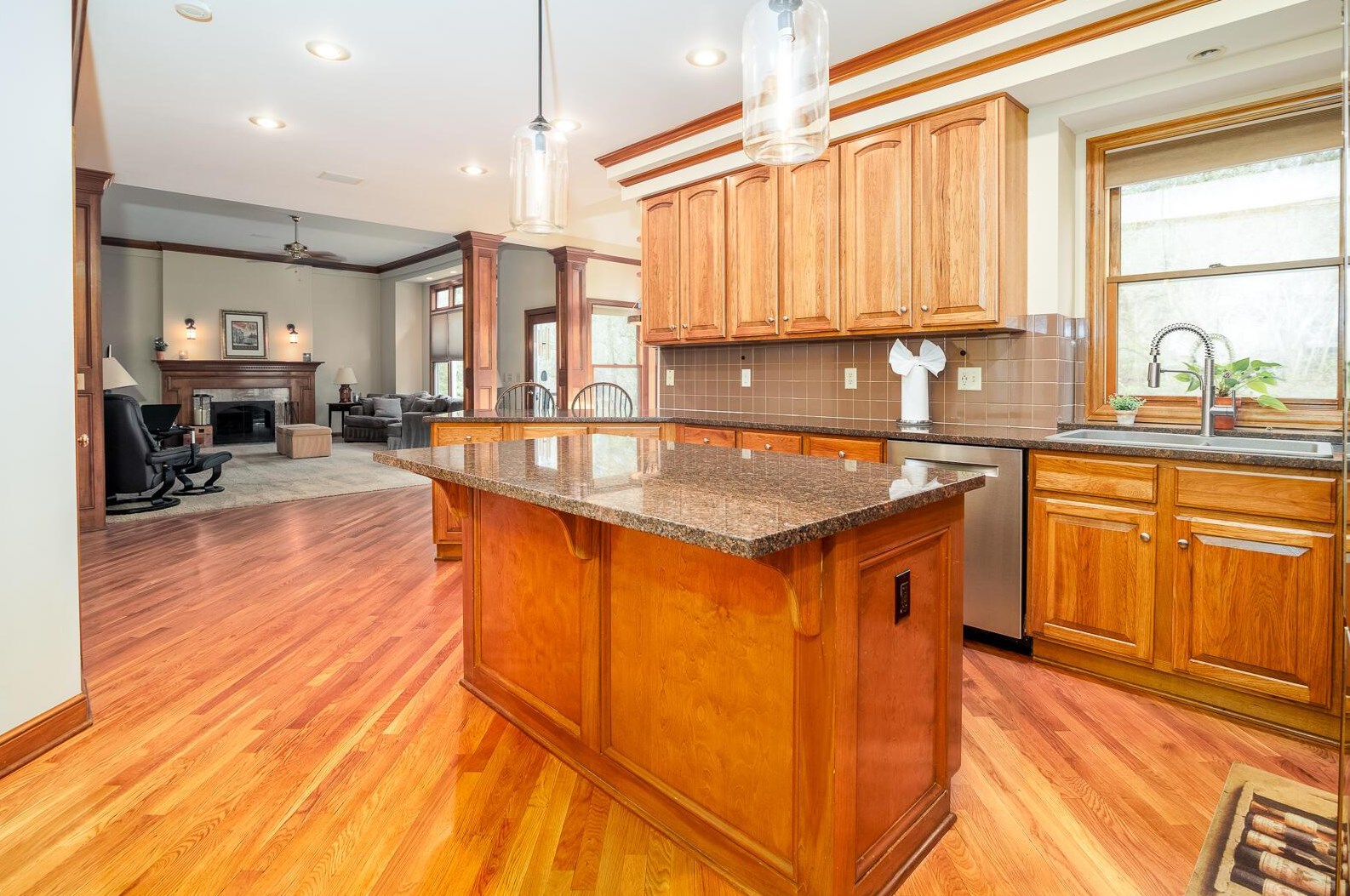 4861 Carrigan Ridge Dr, Dublin OH  43017-8617 exterior