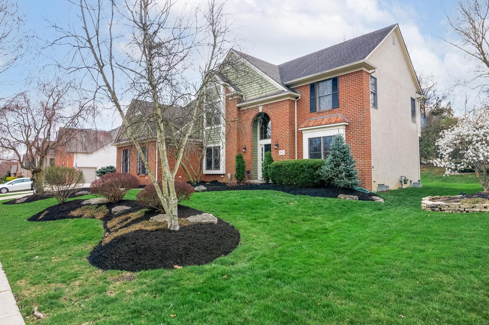 4861 Carrigan Ridge Dr, Dublin OH  43017-8617 exterior