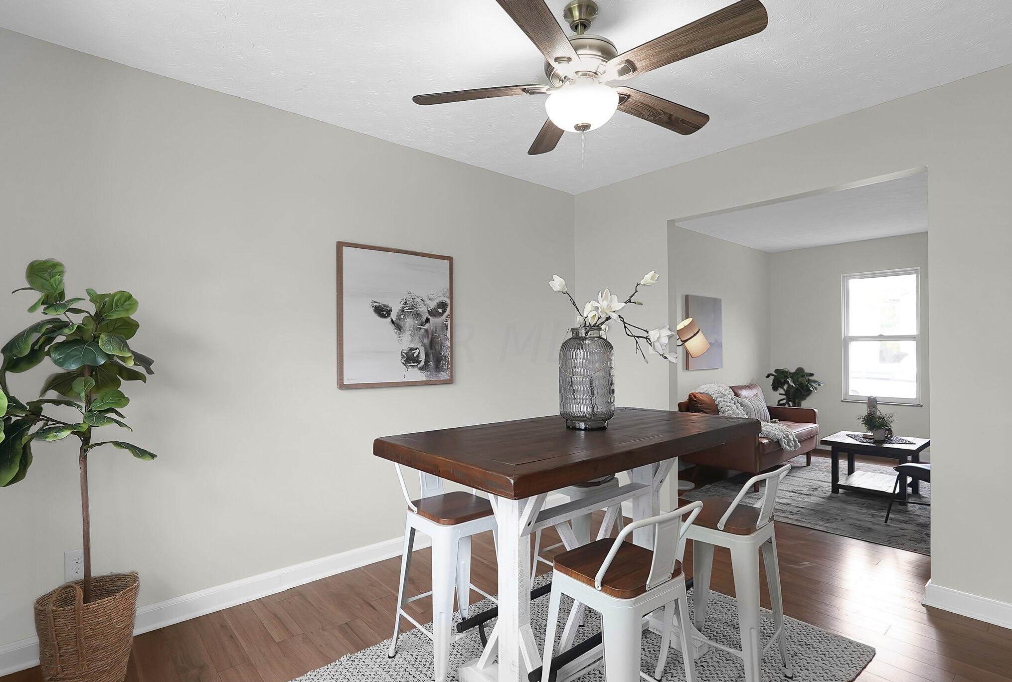 5404 Aqua St, Columbus OH  43229-3916 exterior