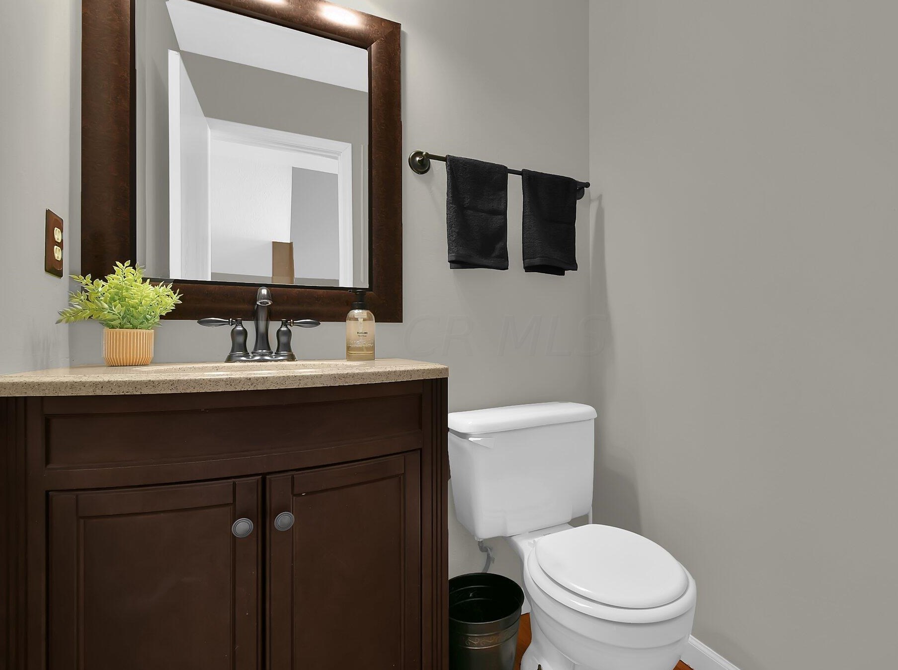 549 Gahanna Highlands Dr, Columbus OH 43230-7016 exterior