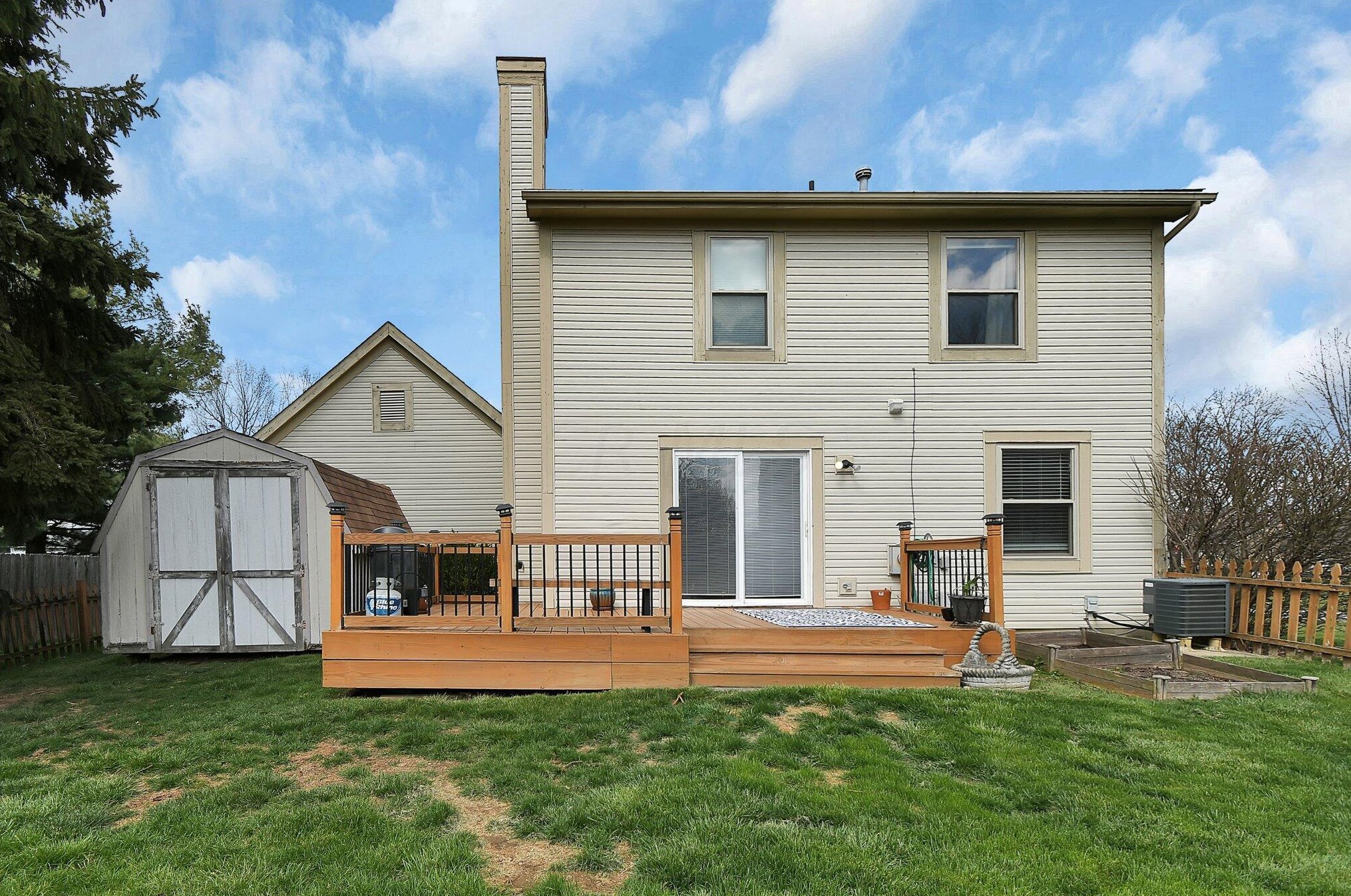 549 Gahanna Highlands Dr, Columbus OH 43230-7016 exterior