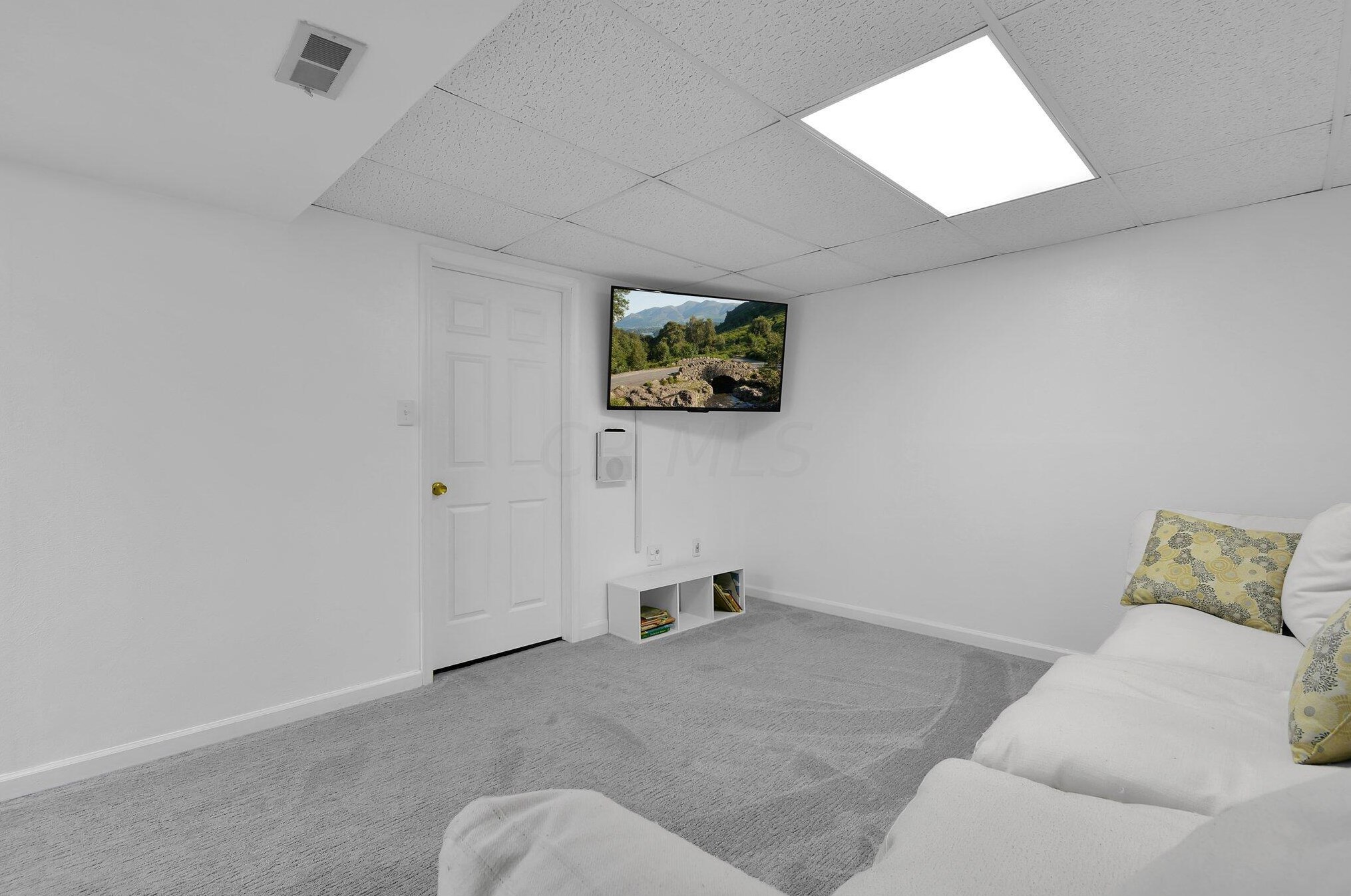 549 Gahanna Highlands Dr, Columbus OH 43230-7016 exterior