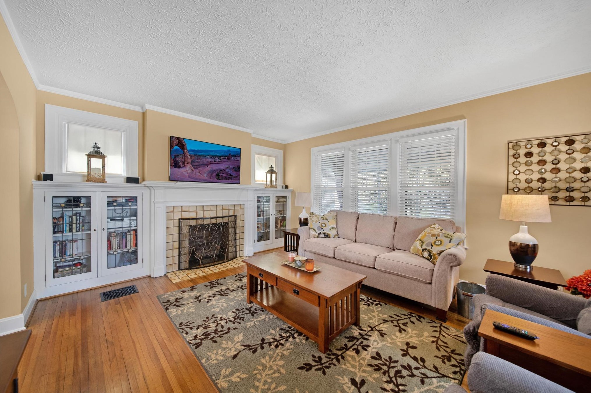 39 Torrence Rd, Columbus OH 43214-3819 exterior