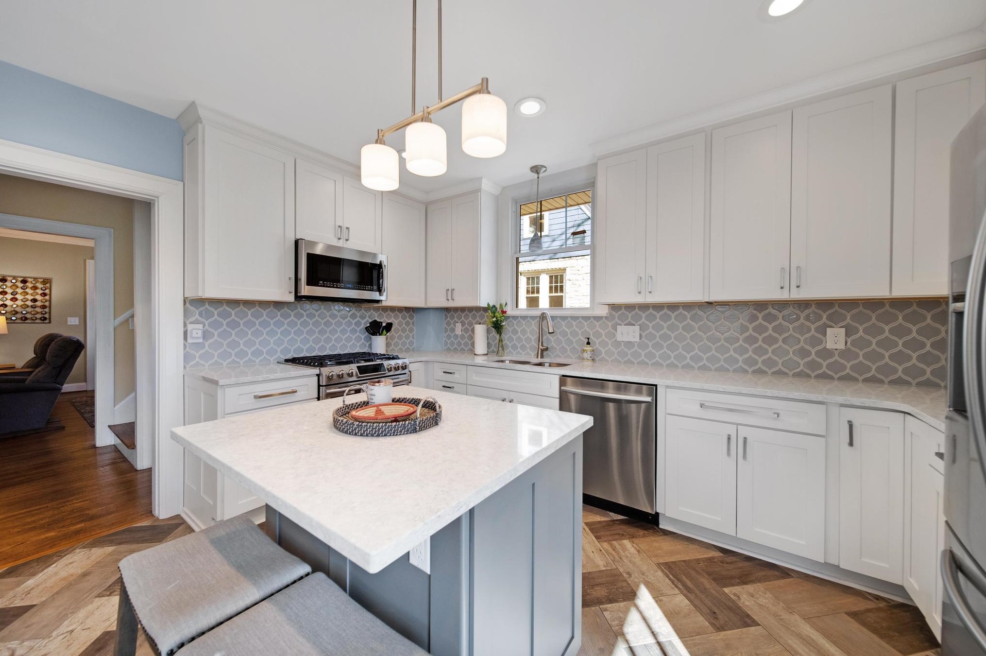 39 Torrence Rd, Columbus OH 43214-3819 exterior