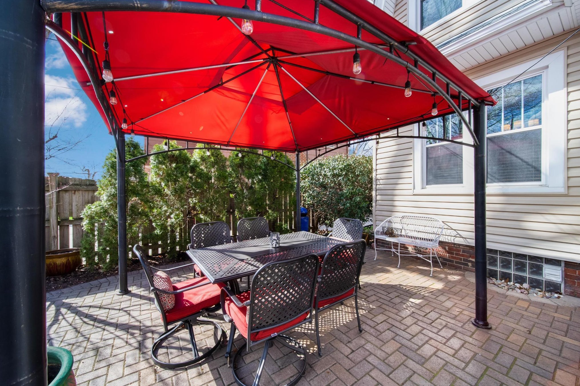 39 Torrence Rd, Columbus OH 43214-3819 exterior