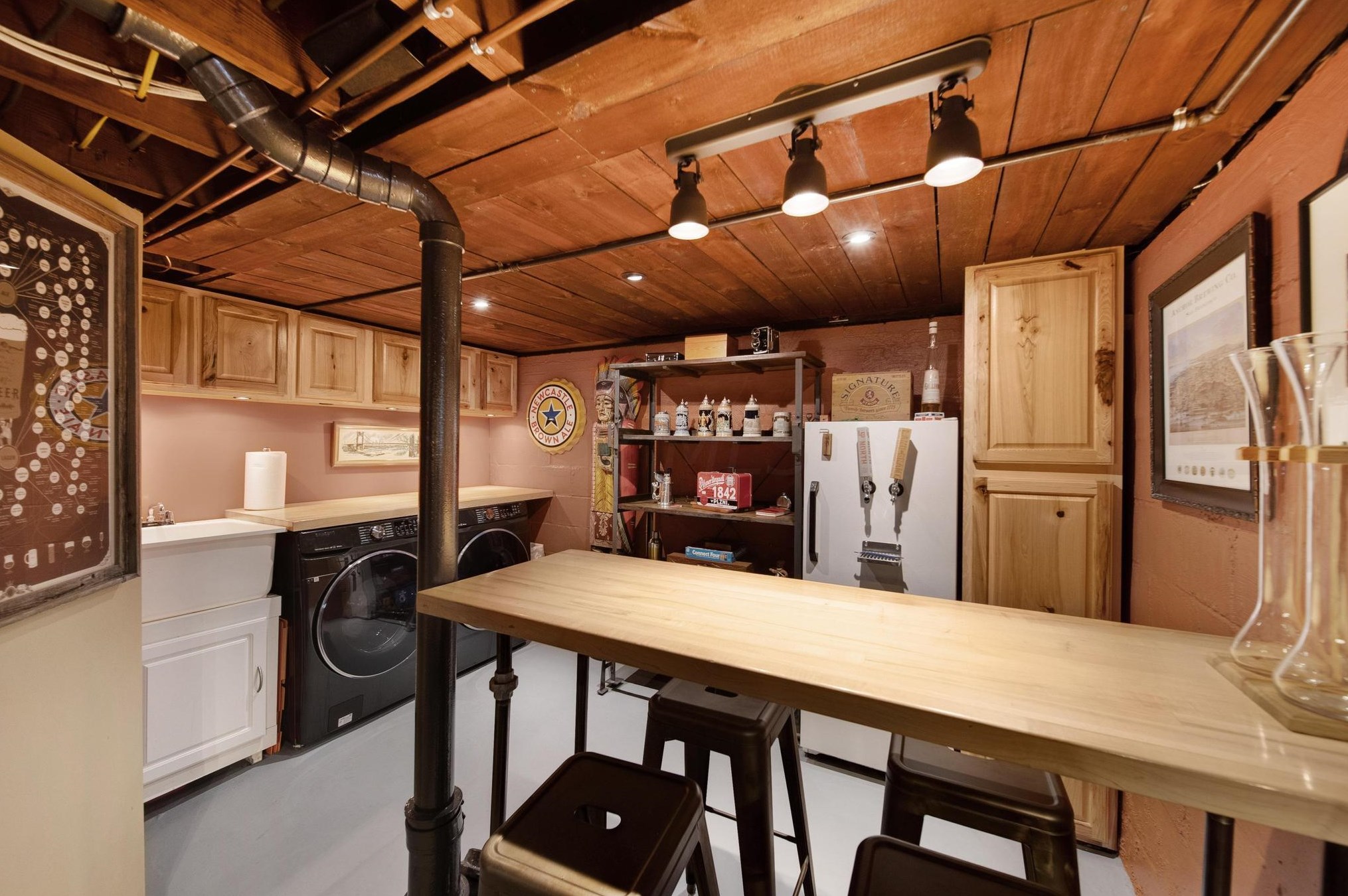 39 Torrence Rd, Columbus OH 43214-3819 exterior