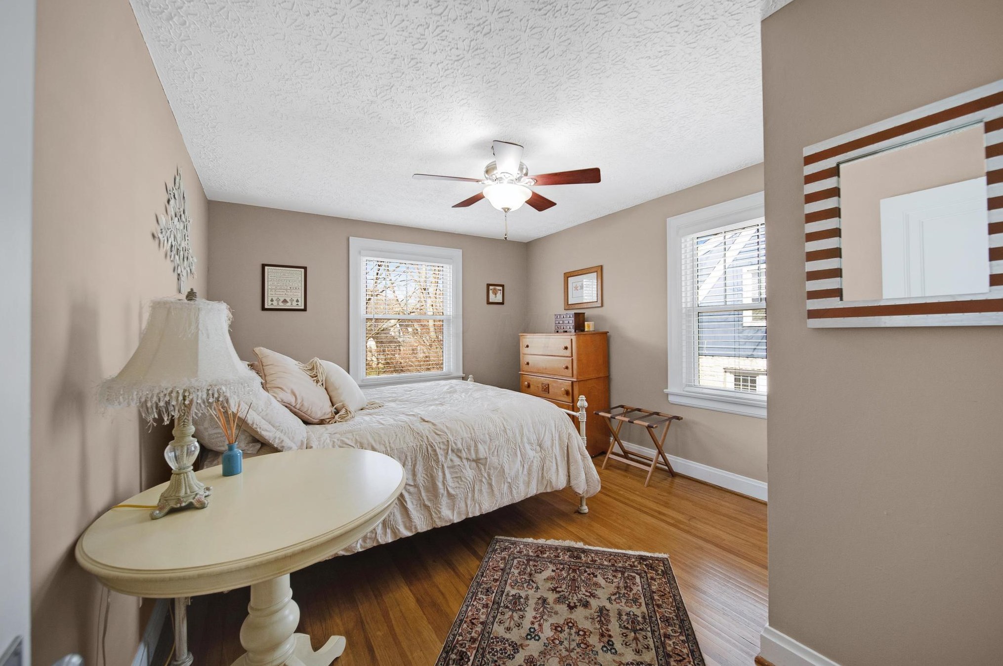 39 Torrence Rd, Columbus OH 43214-3819 exterior