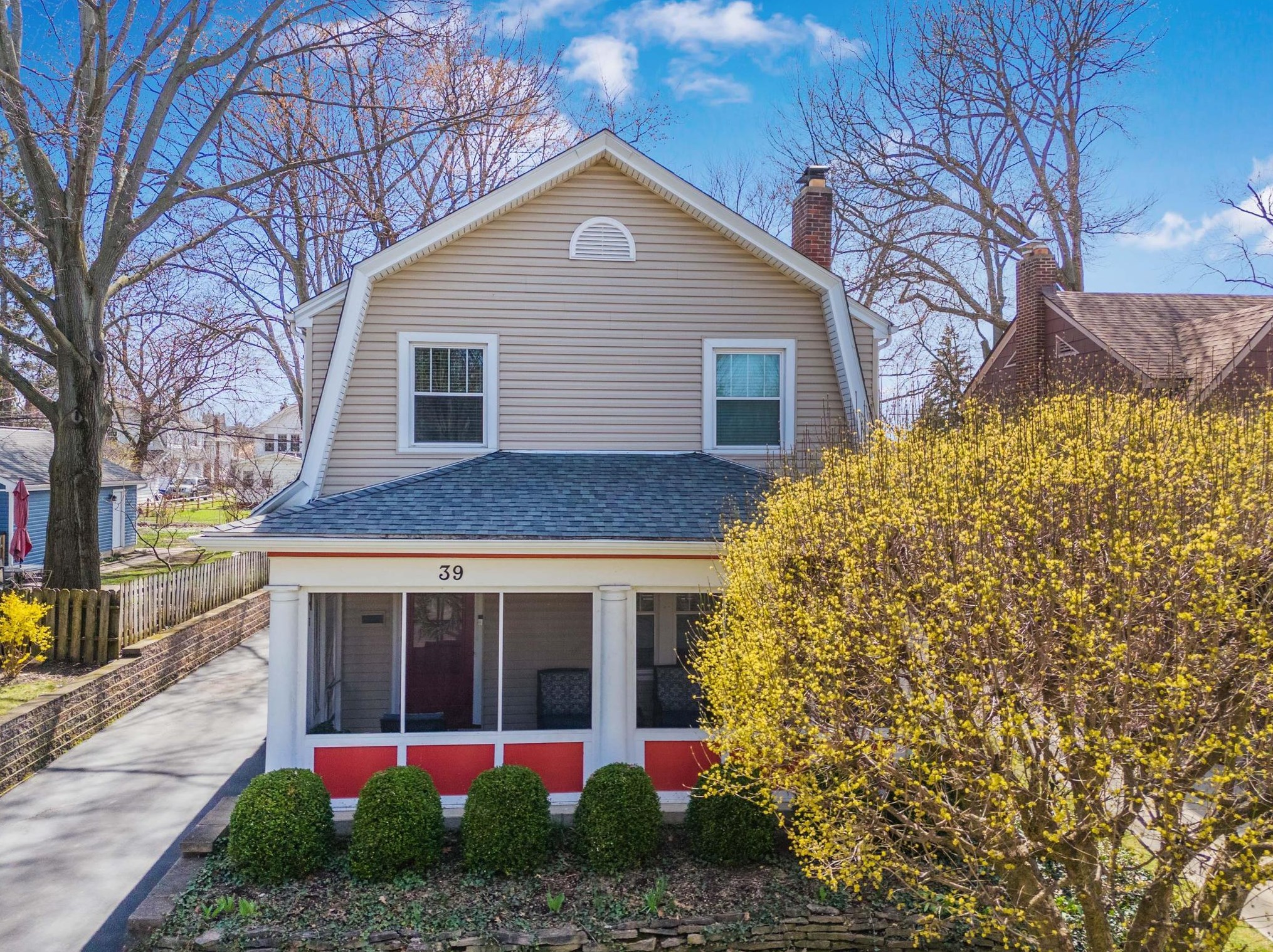 39 Torrence Rd, Columbus OH 43214-3819 exterior