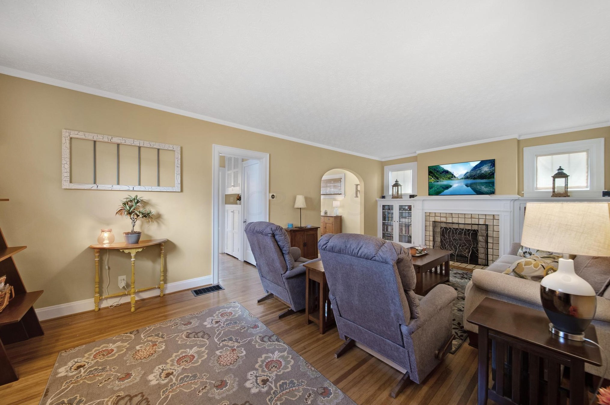 39 Torrence Rd, Columbus OH 43214-3819 exterior