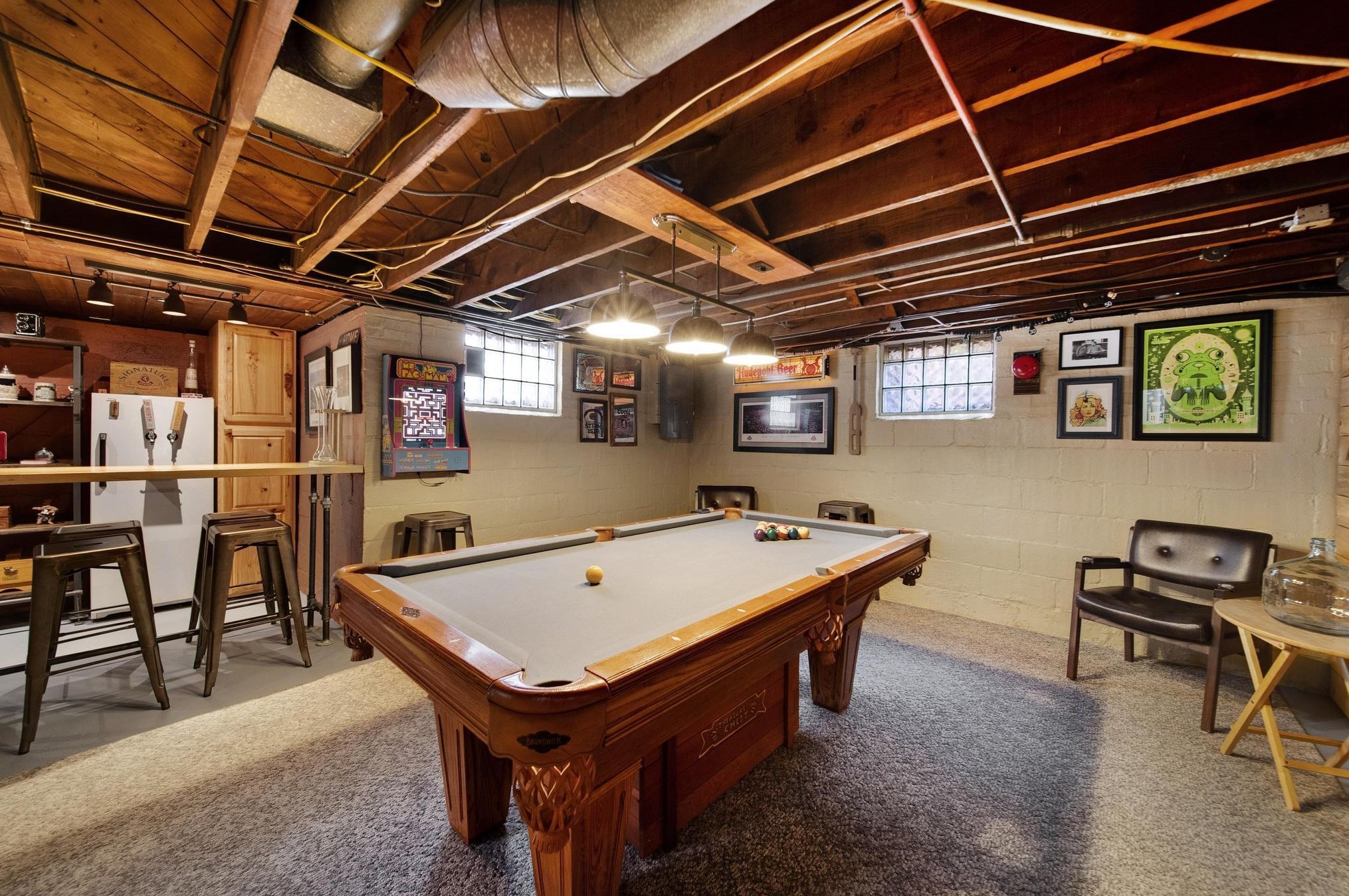 39 Torrence Rd, Columbus OH 43214-3819 exterior