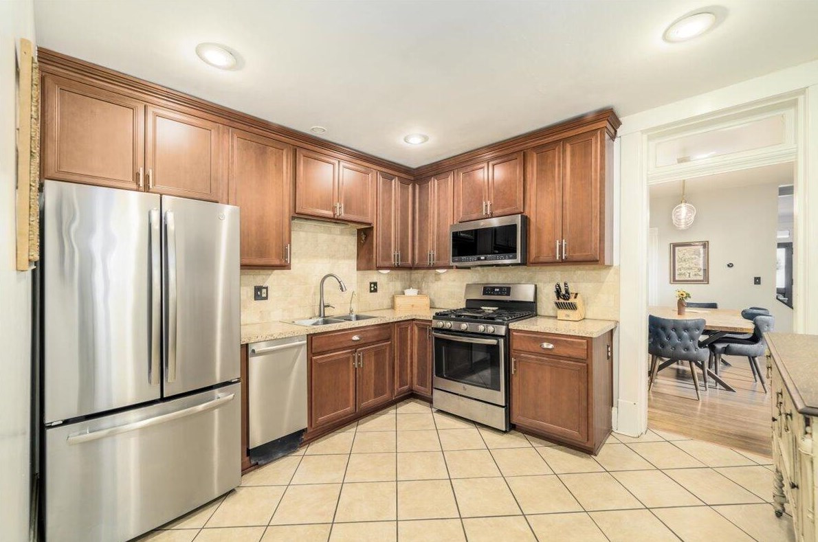 519 Sycamore St, Columbus OH  43206-1382 exterior