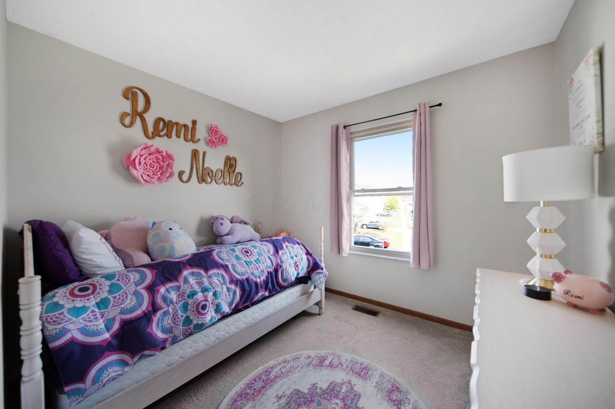 6288 Wrothston Dr, Columbus OH  43228-9247 exterior