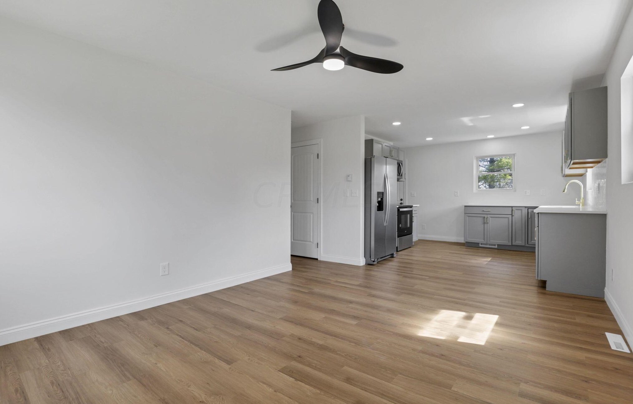 502 Westmoor Ave, Columbus OH  43204-2014 exterior