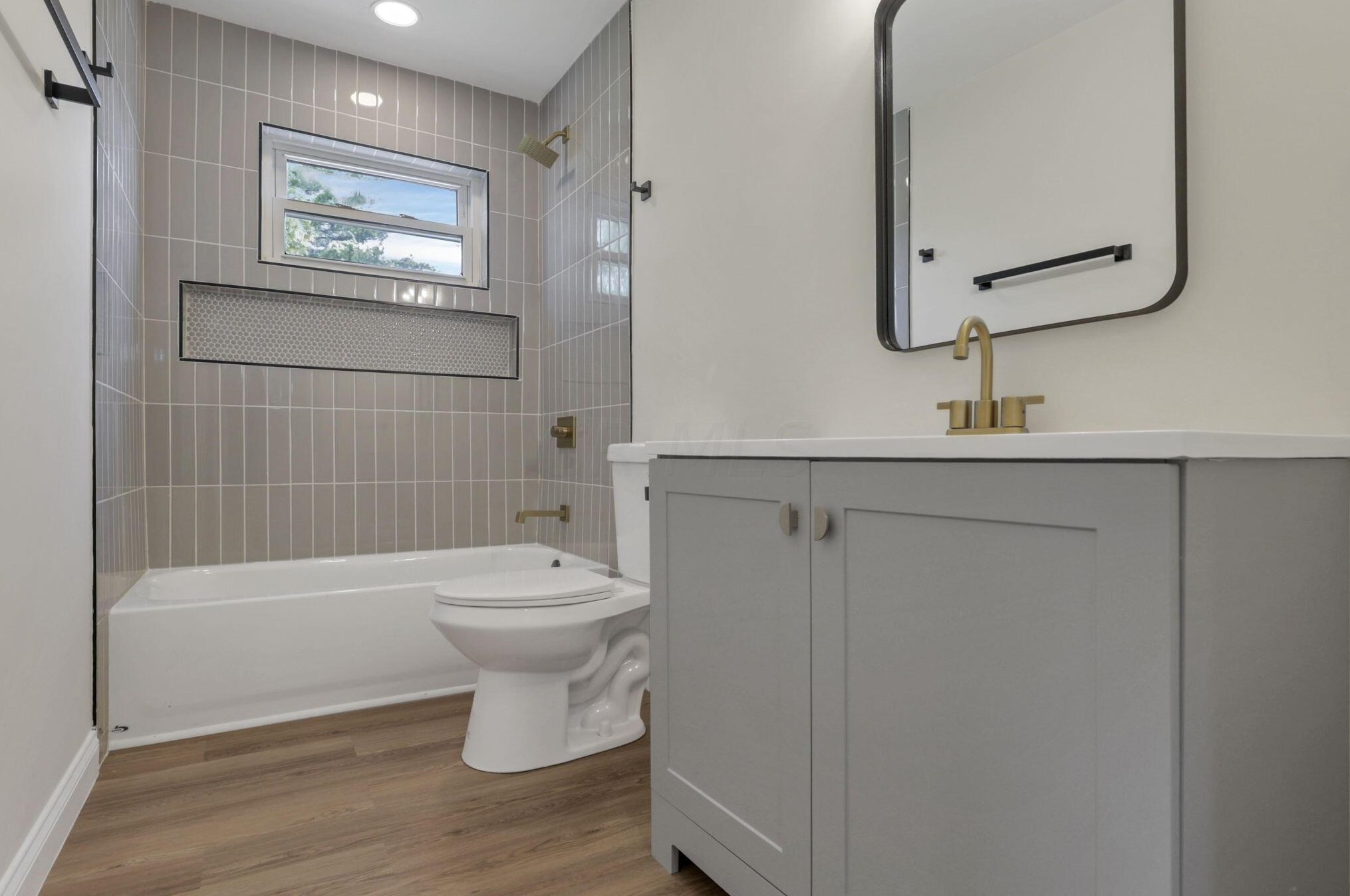 502 Westmoor Ave, Columbus OH  43204-2014 exterior