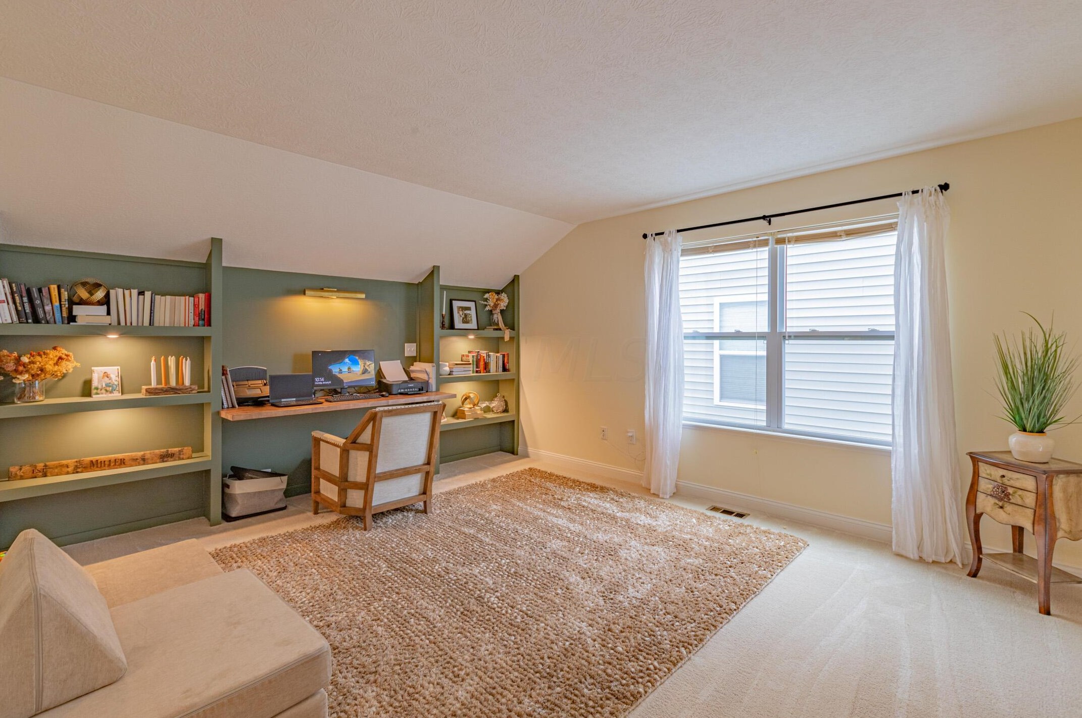 6175 Dajana Dr, Westerville OH  43081 exterior