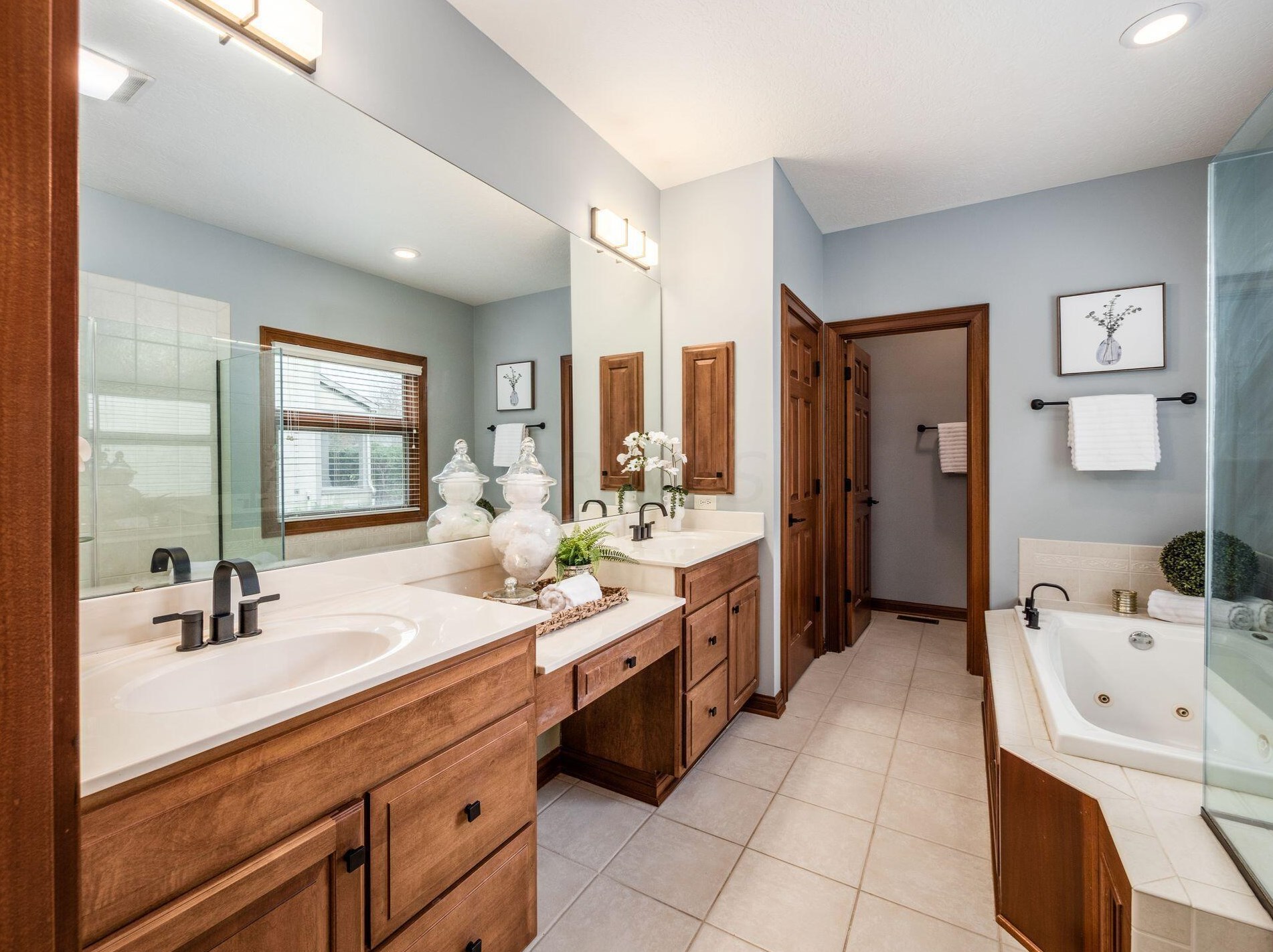 5260 Bayside Rdg Dr, Galena OH  43021-8534 exterior