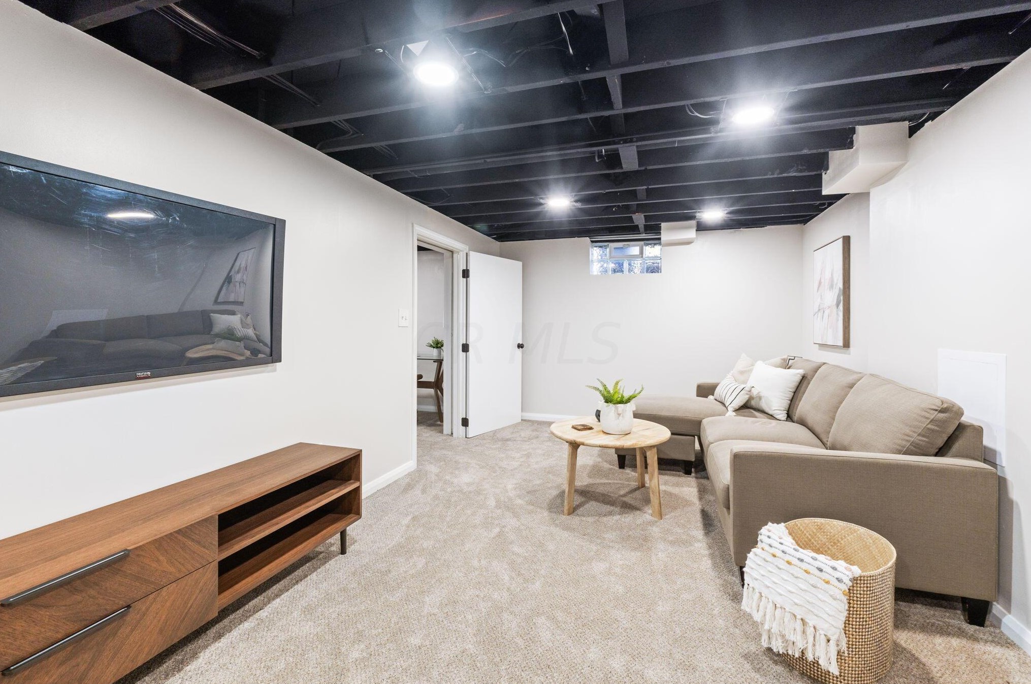 1081 Racine Ave, Columbus OH  43204-2720 exterior