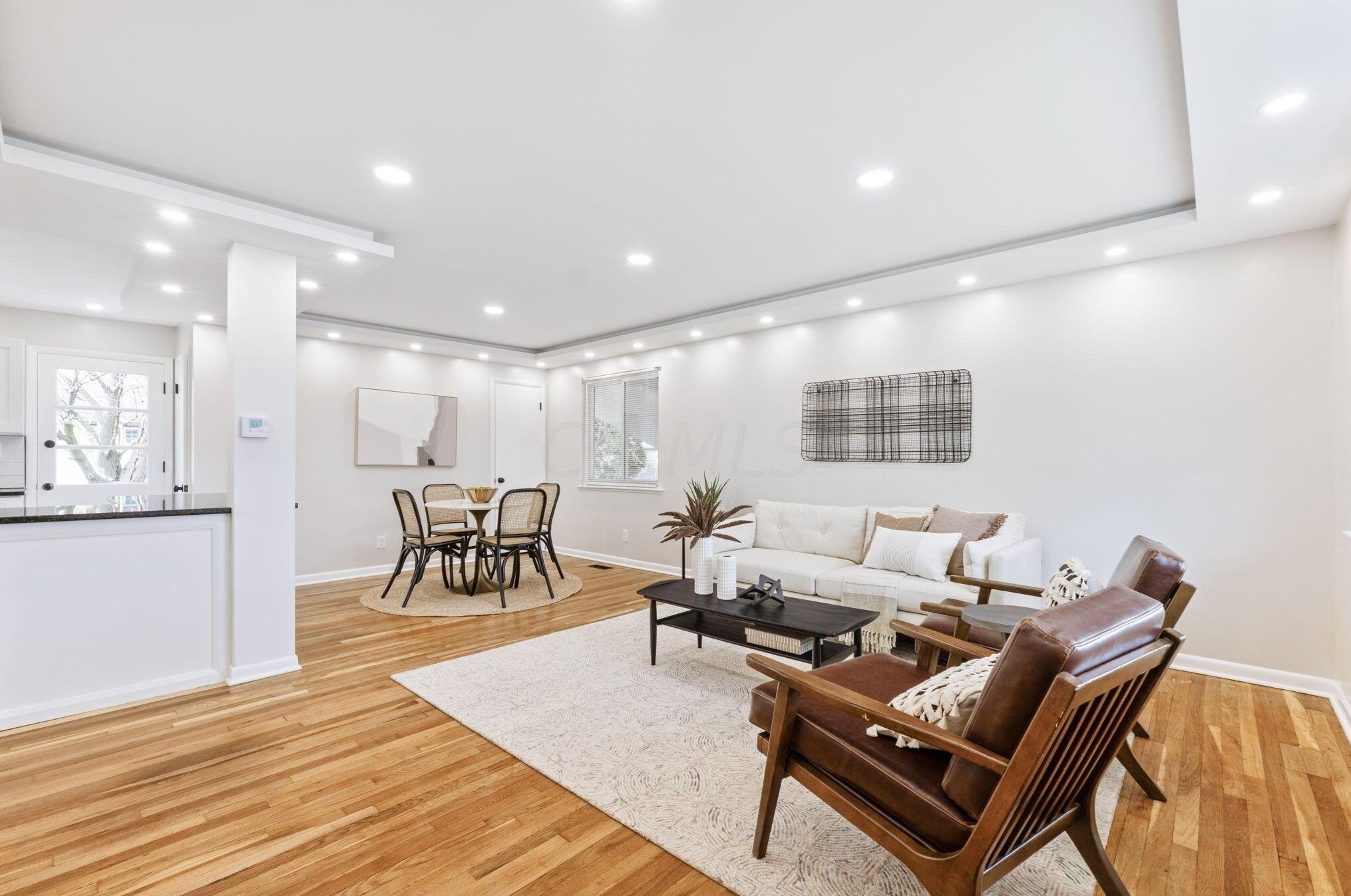 1081 Racine Ave, Columbus OH  43204-2720 exterior