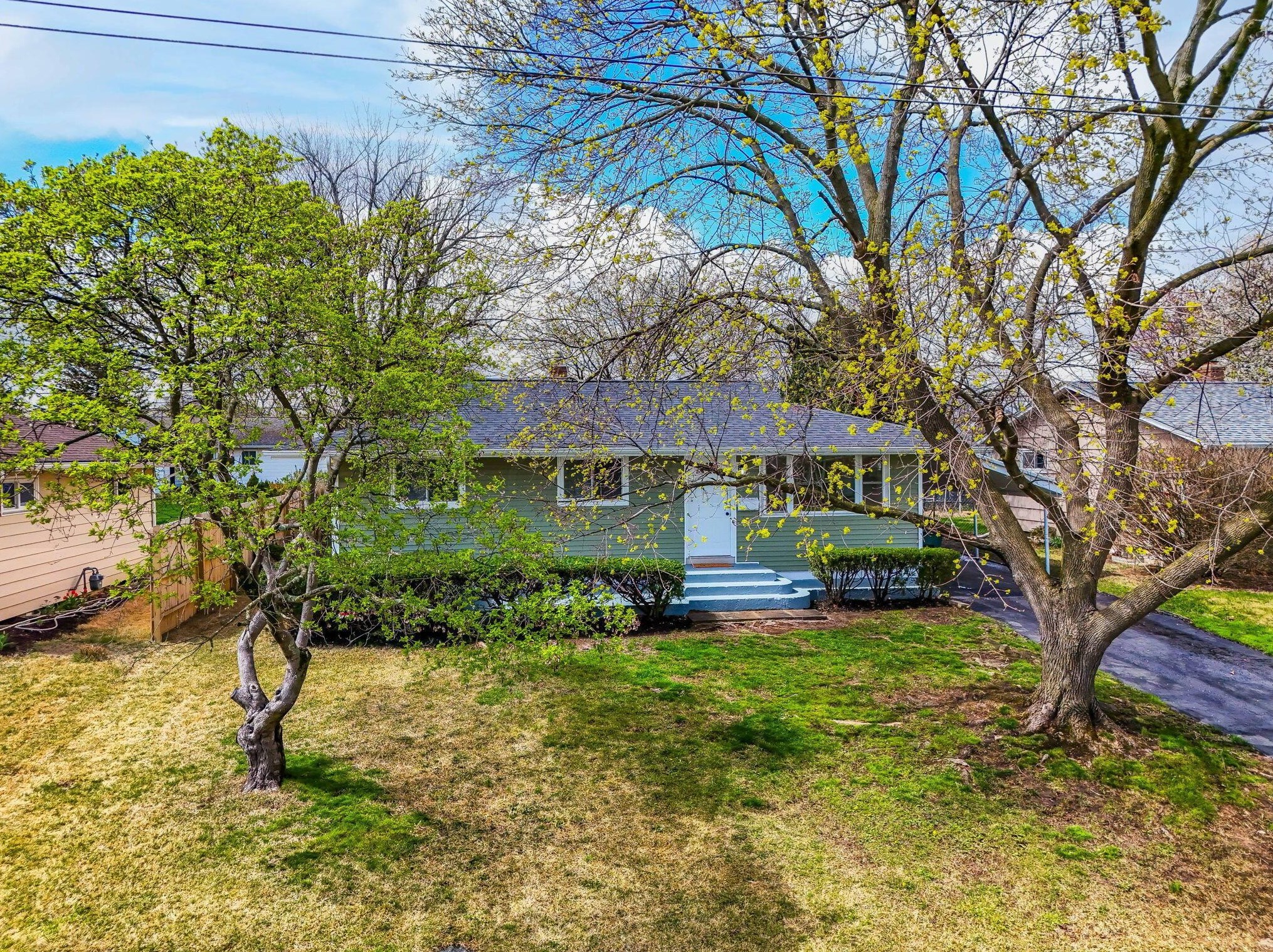 1081 Racine Ave, Columbus OH  43204-2720 exterior