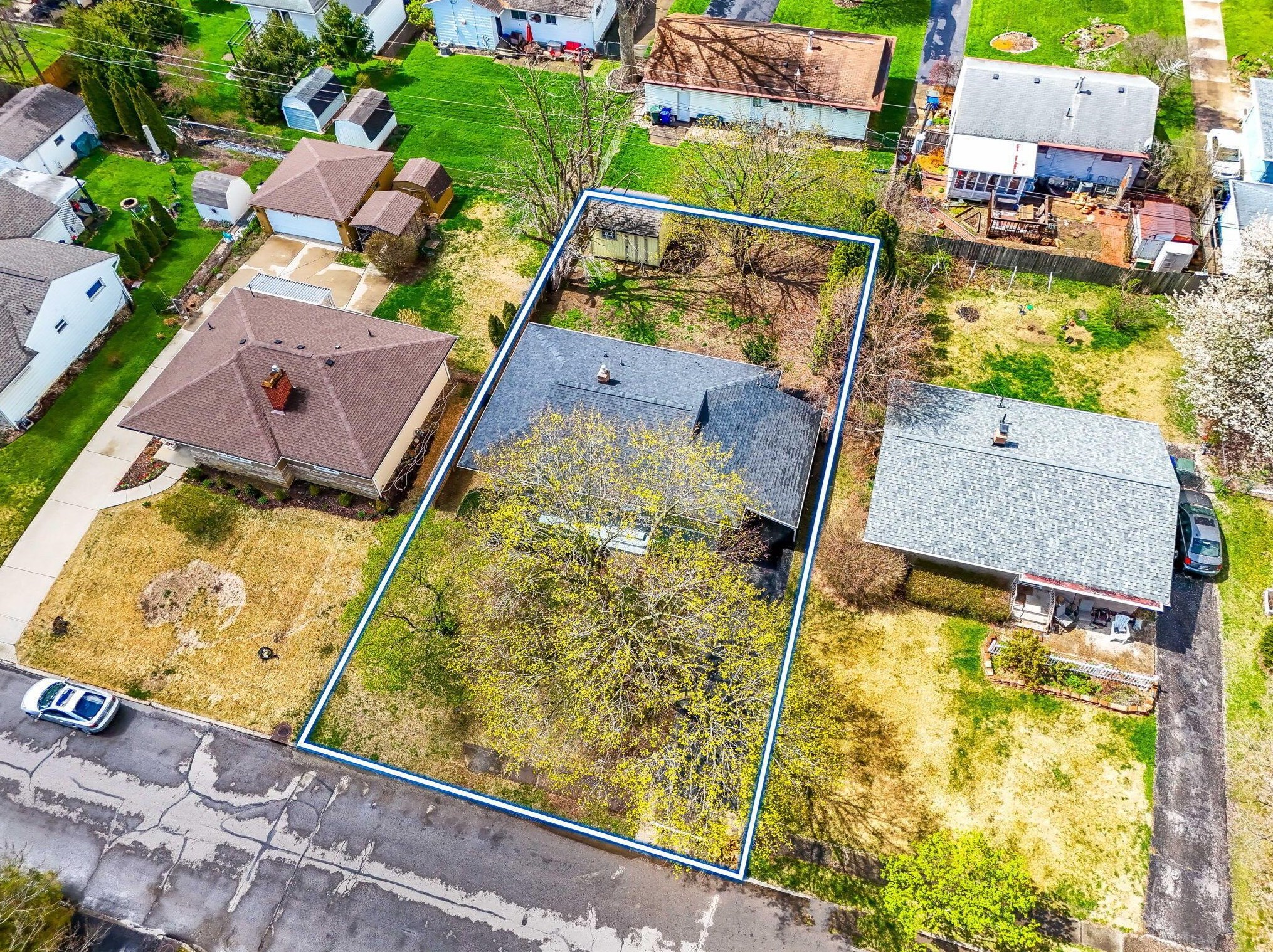 1081 Racine Ave, Columbus OH  43204-2720 exterior