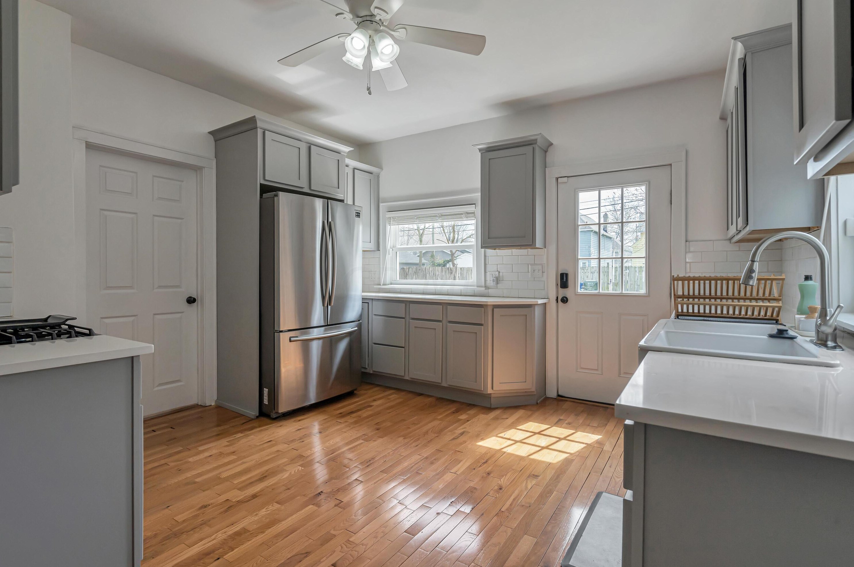 663 3rd Ave, Columbus OH  43201-3722 exterior