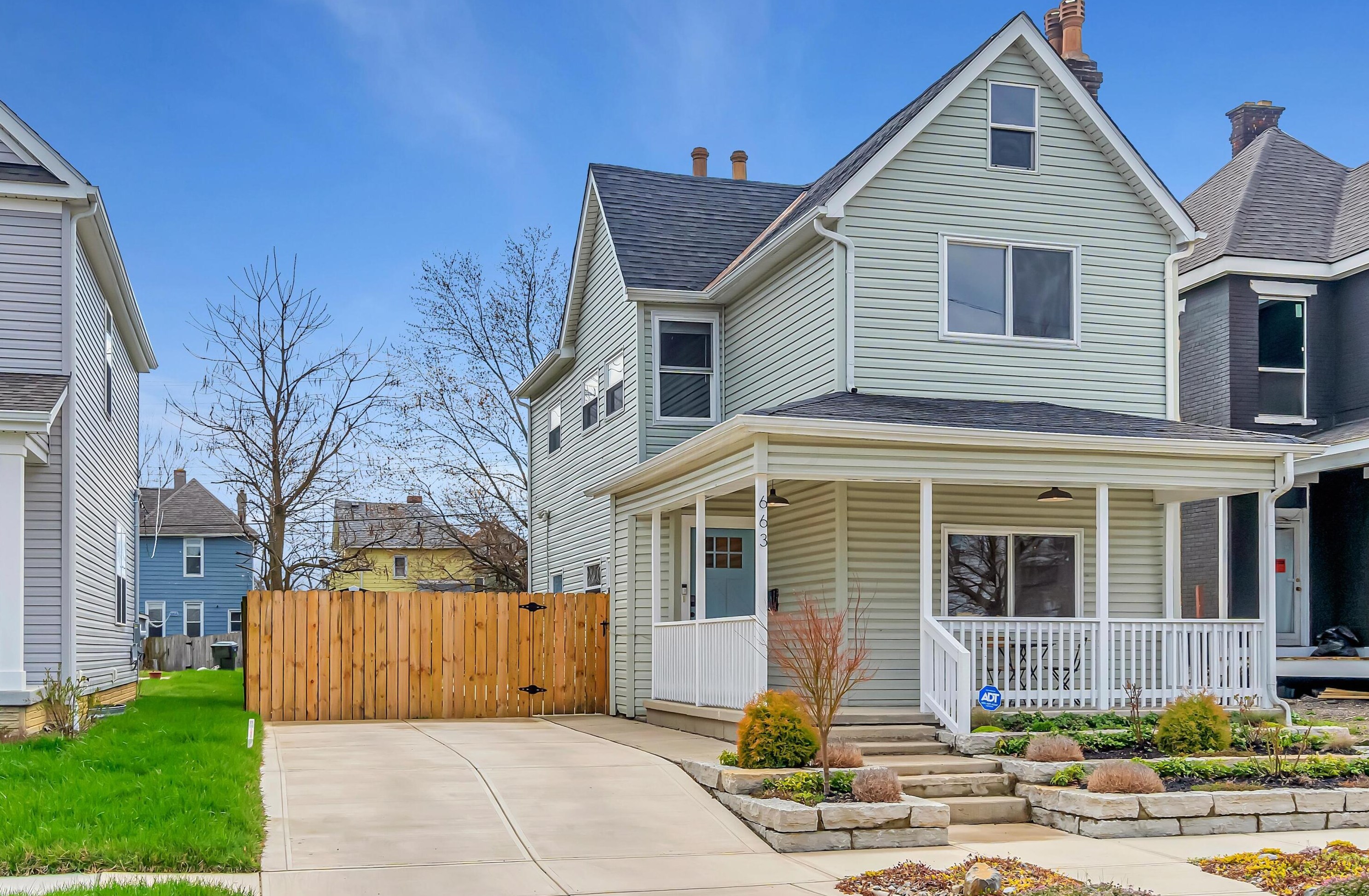 663 3rd Ave, Columbus OH  43201-3722 exterior